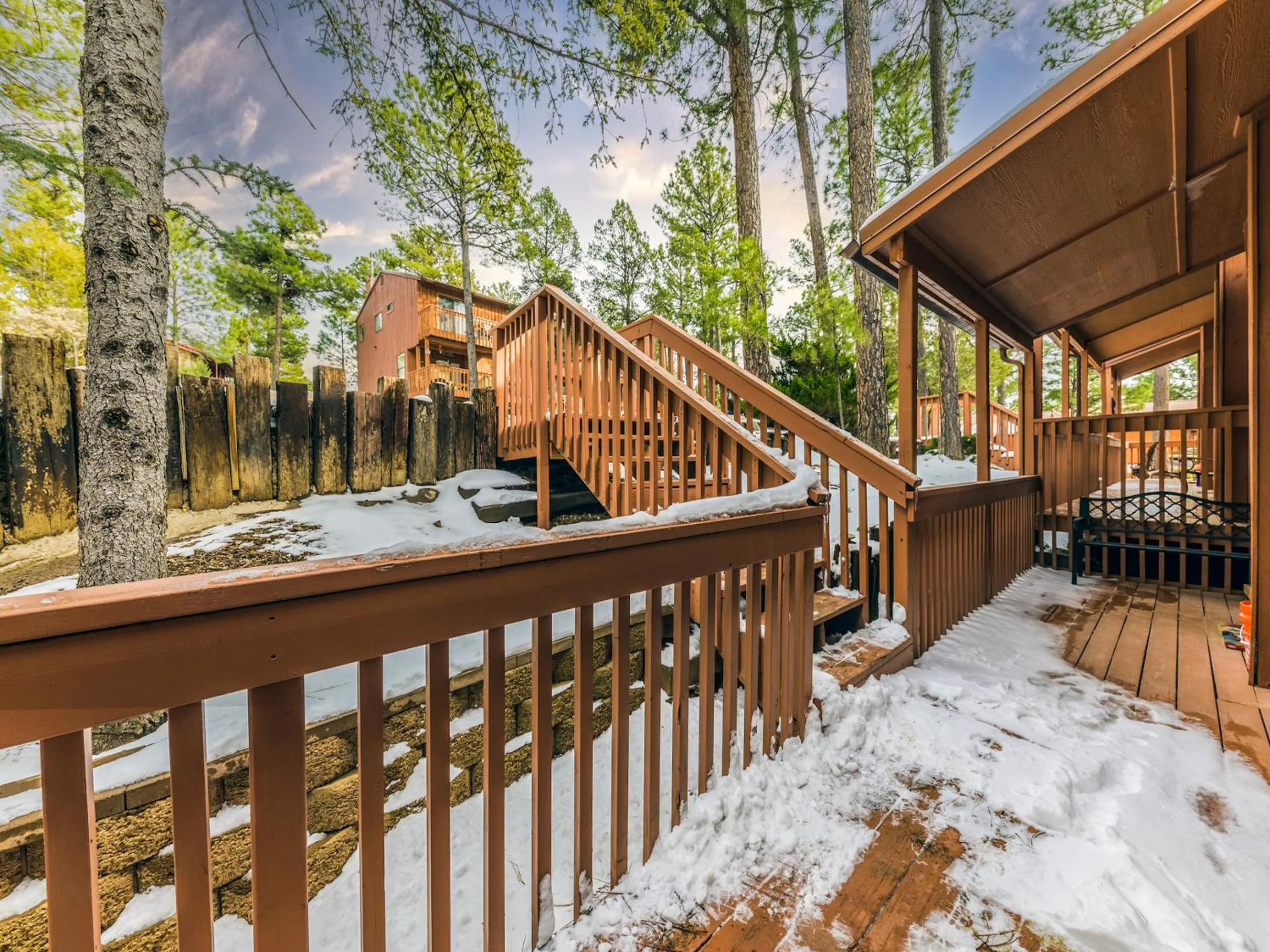 Property building in Whispering Bluff #103