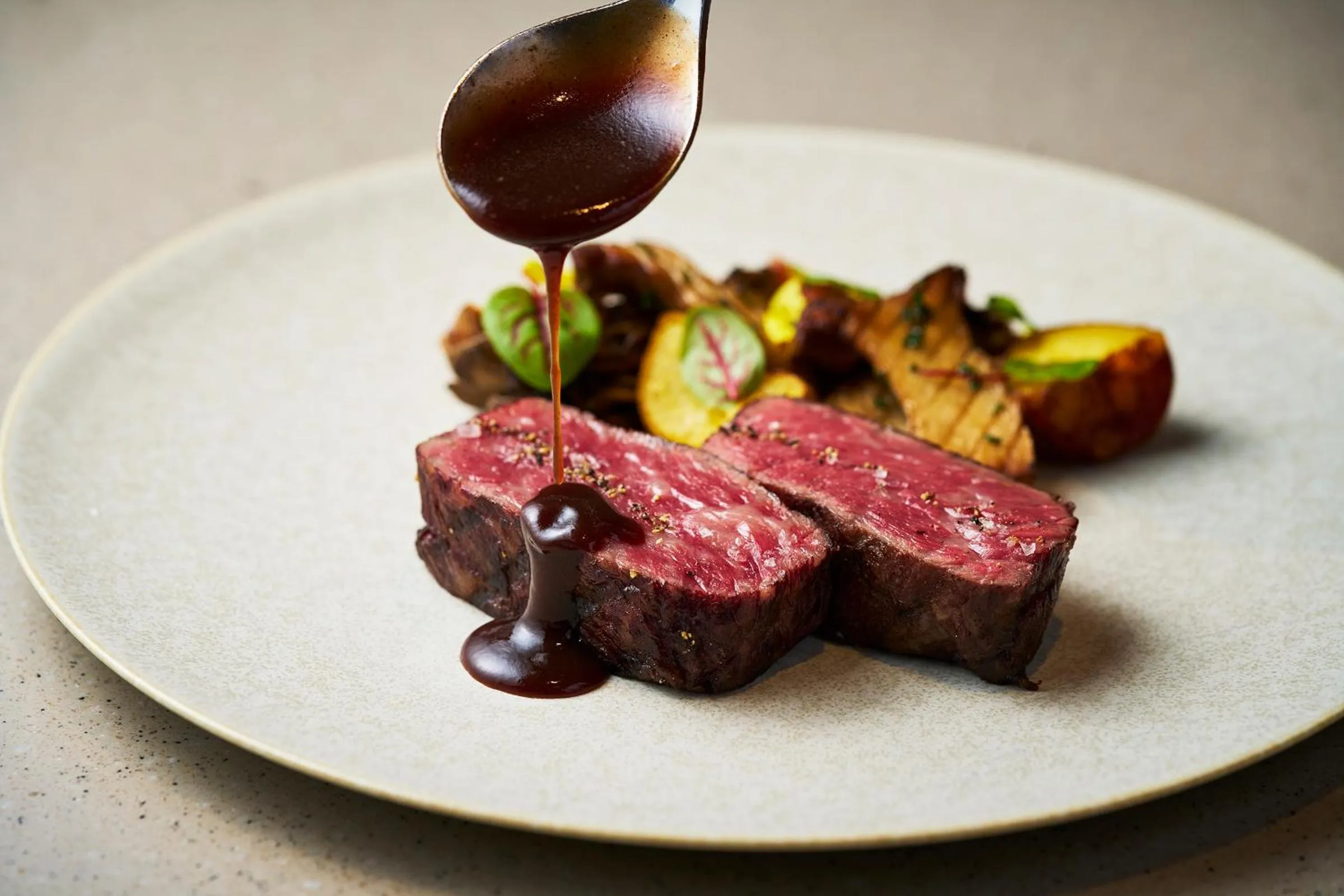 Restaurant/places to eat in Dusit Thani Kyoto