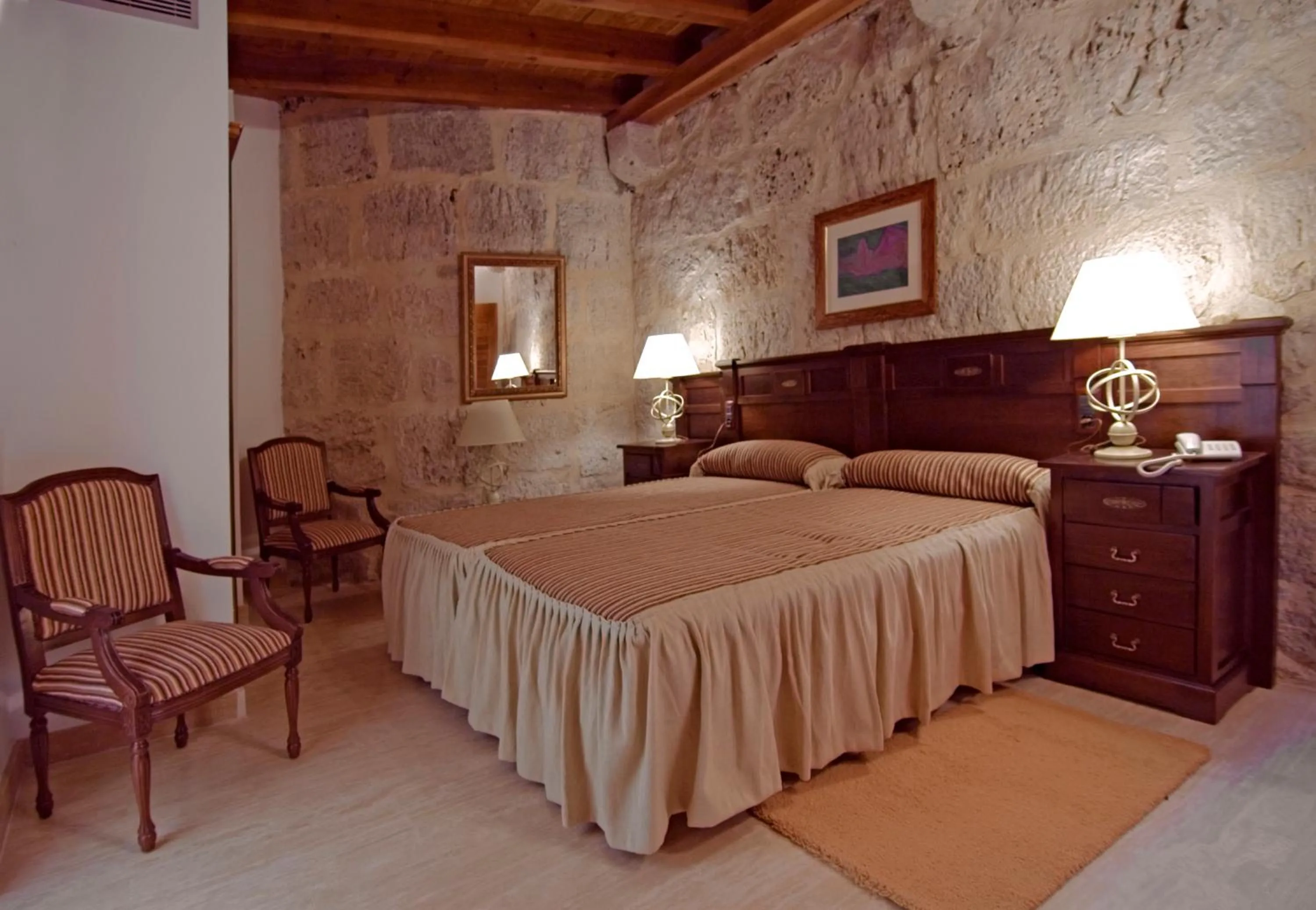 Bedroom, Bed in Señorio de Olmillos