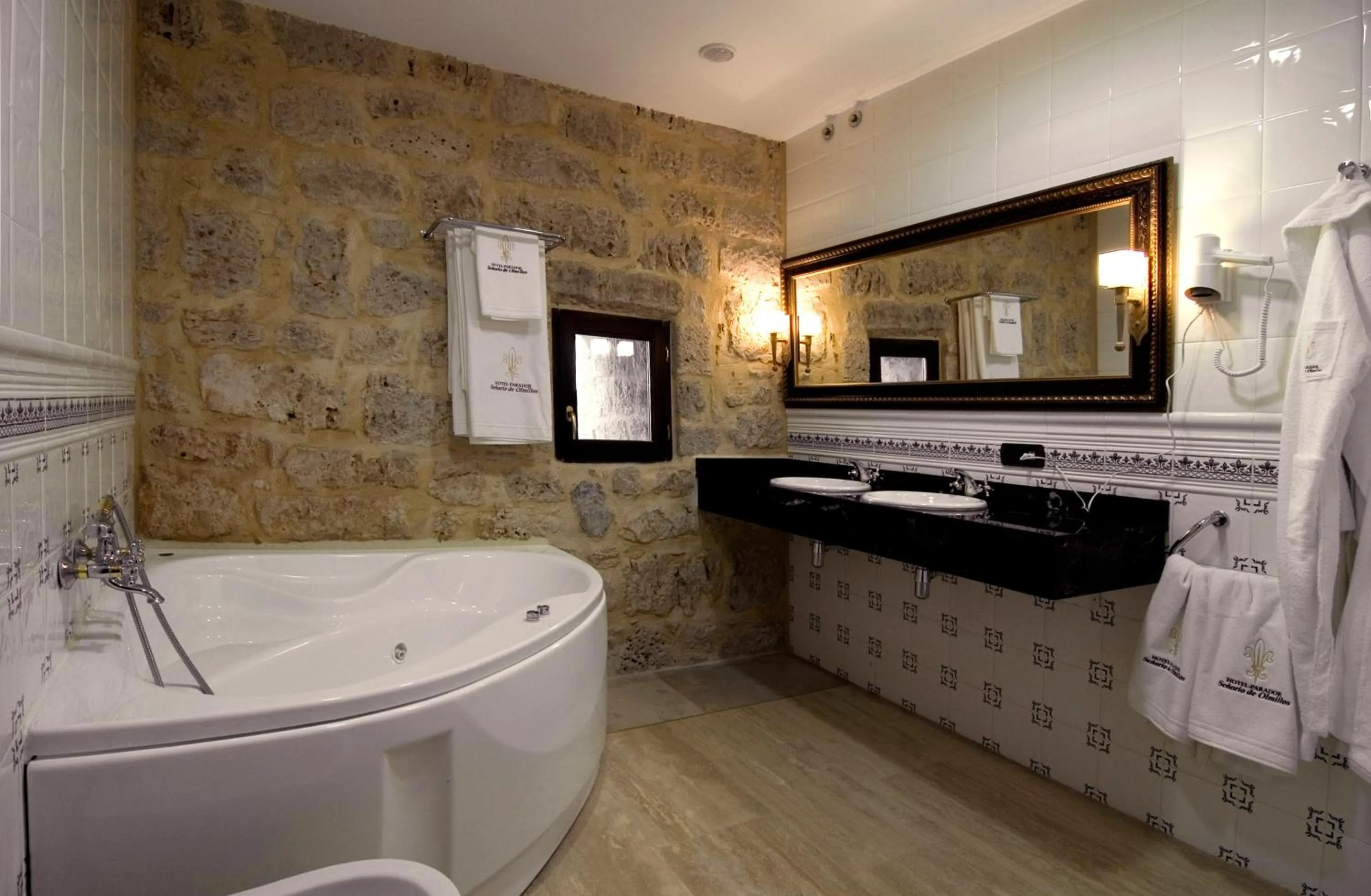 Bathroom in Señorio de Olmillos