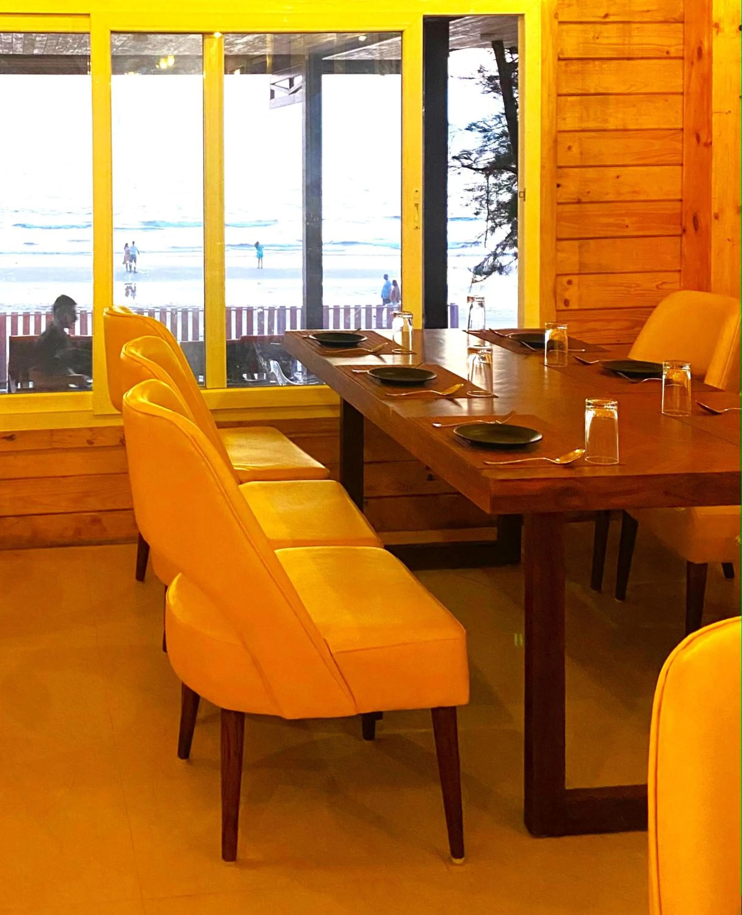 Restaurant/places to eat in Dallas Beach Resorts Ashvem Beach