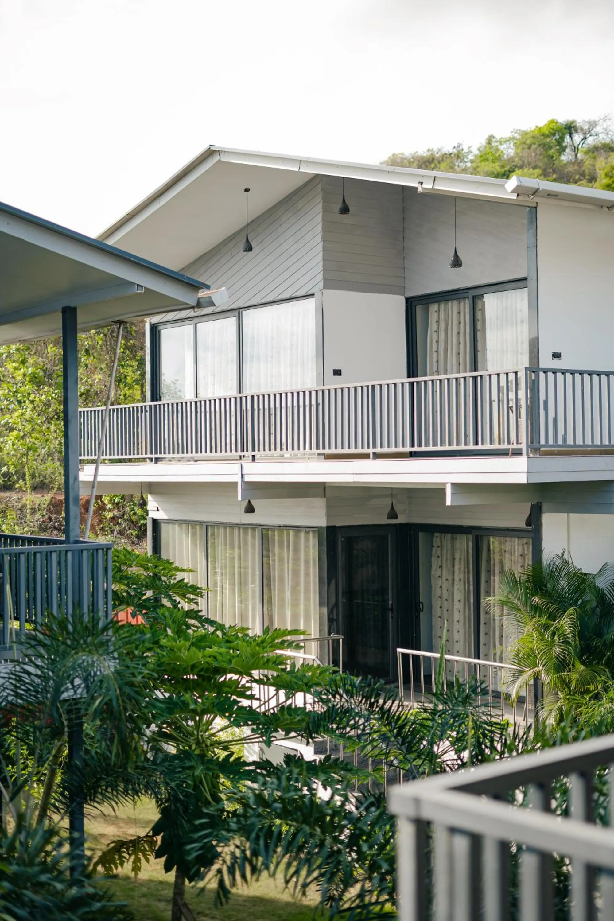 room service in Dallas Beach Resorts Ashvem Beach