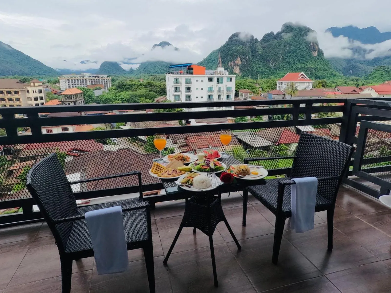 VANG VIENG TOPVIEW HOTEL