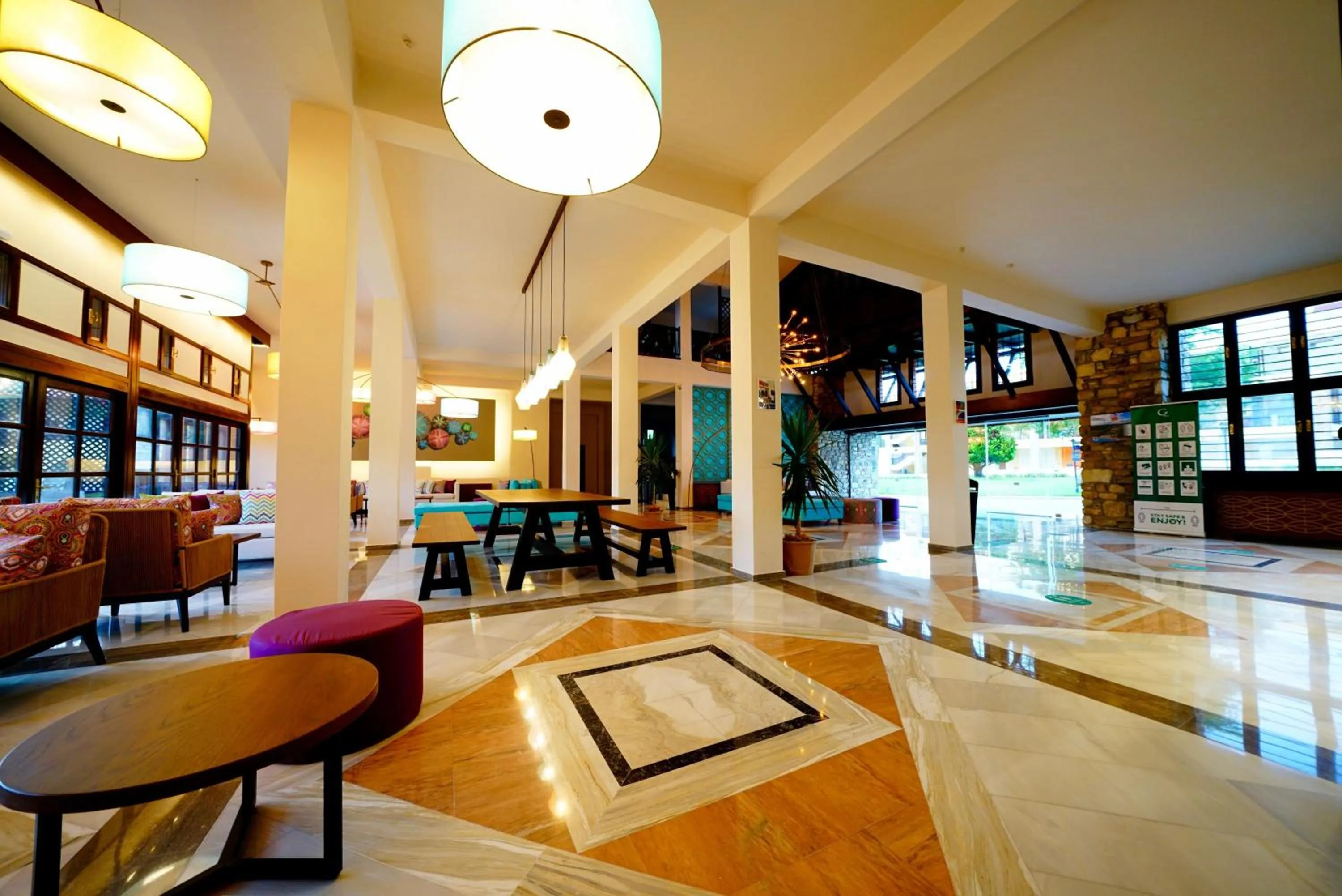 Lobby or reception in Simantro Resort