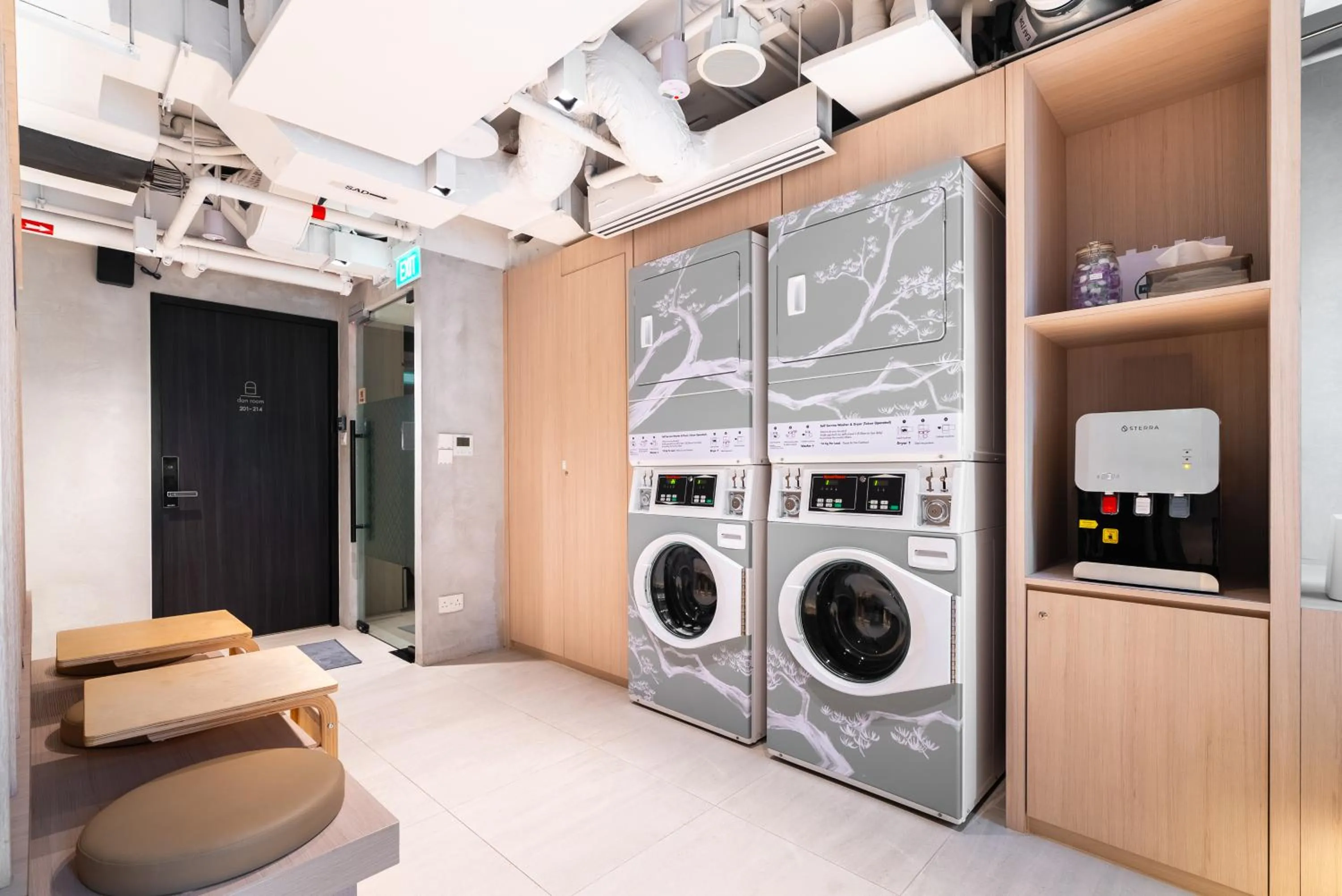 washing machine in Jyu Capsule Hotel