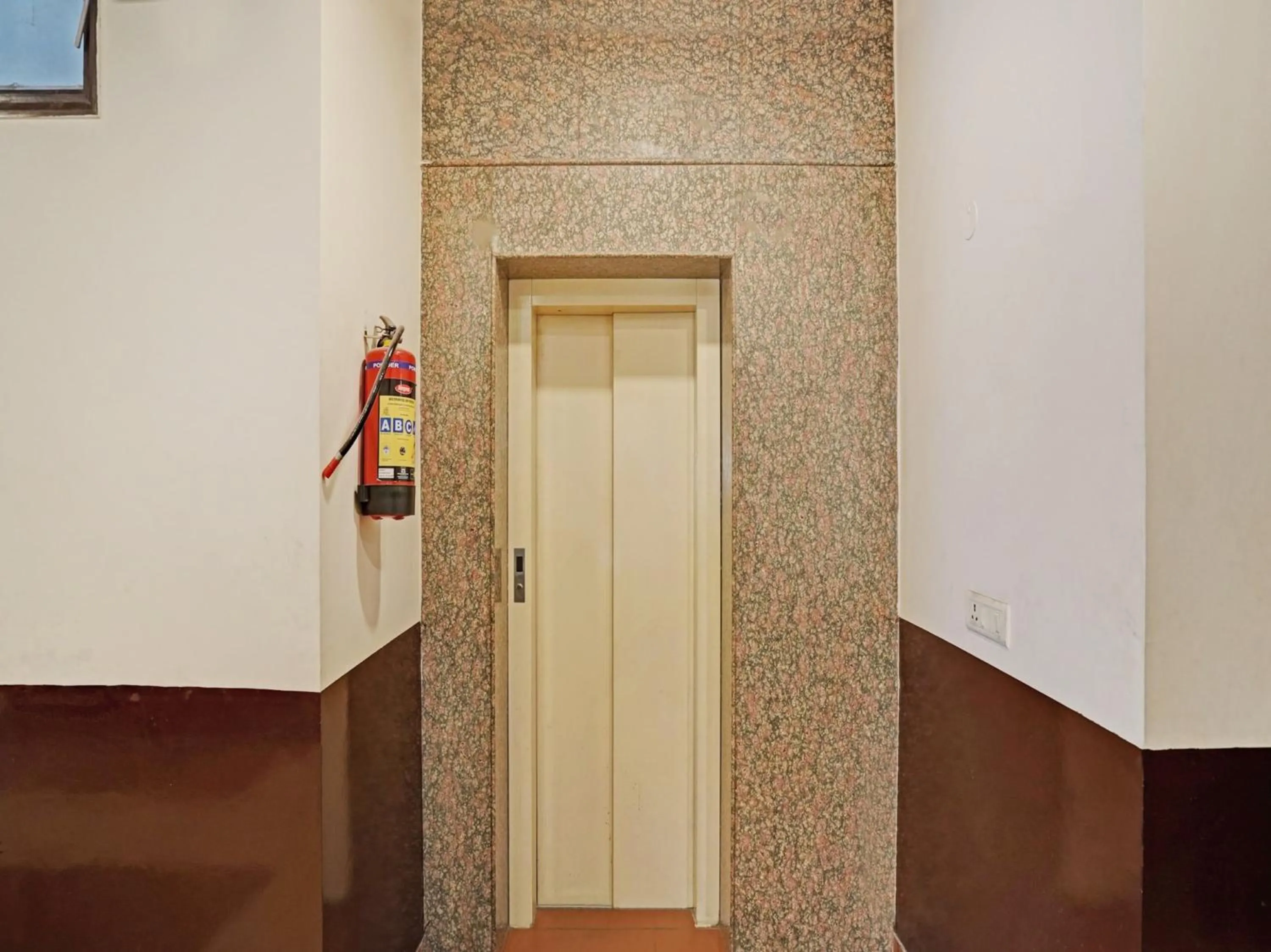 Lobby or reception in Hotel O Grand Stay