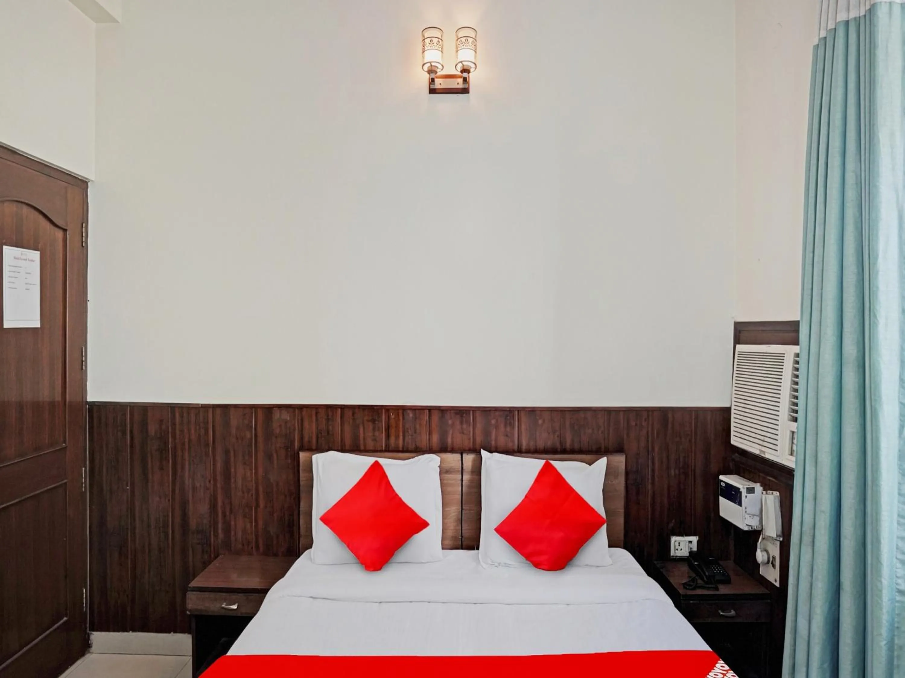 Bedroom in Hotel O Grand Stay