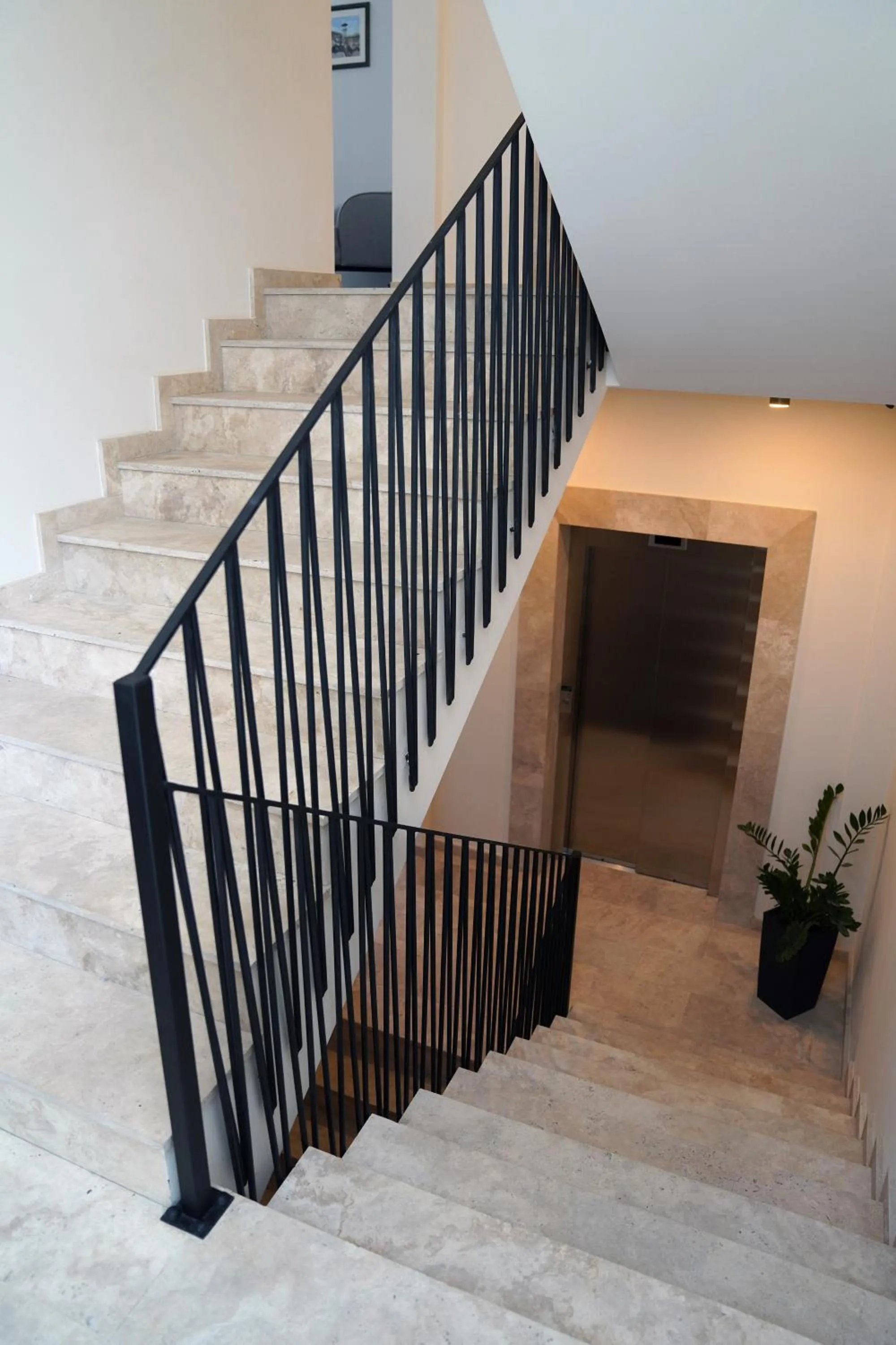 Property building in Hotel Tiflisi Inn