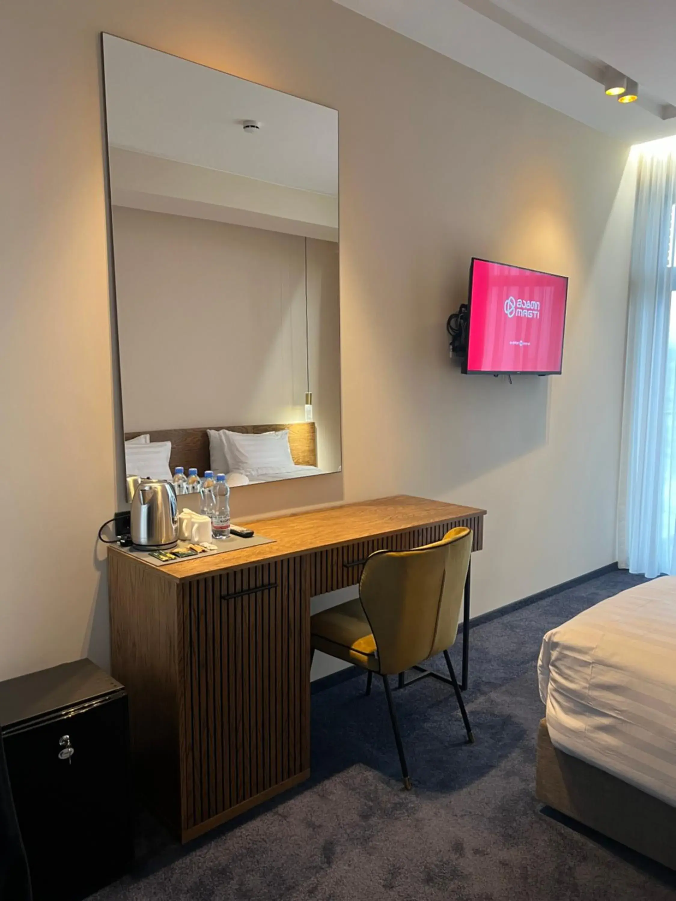 King Room with Balcony in Hotel Tiflisi Inn King Room with Balcony in Hotel Tiflisi Inn