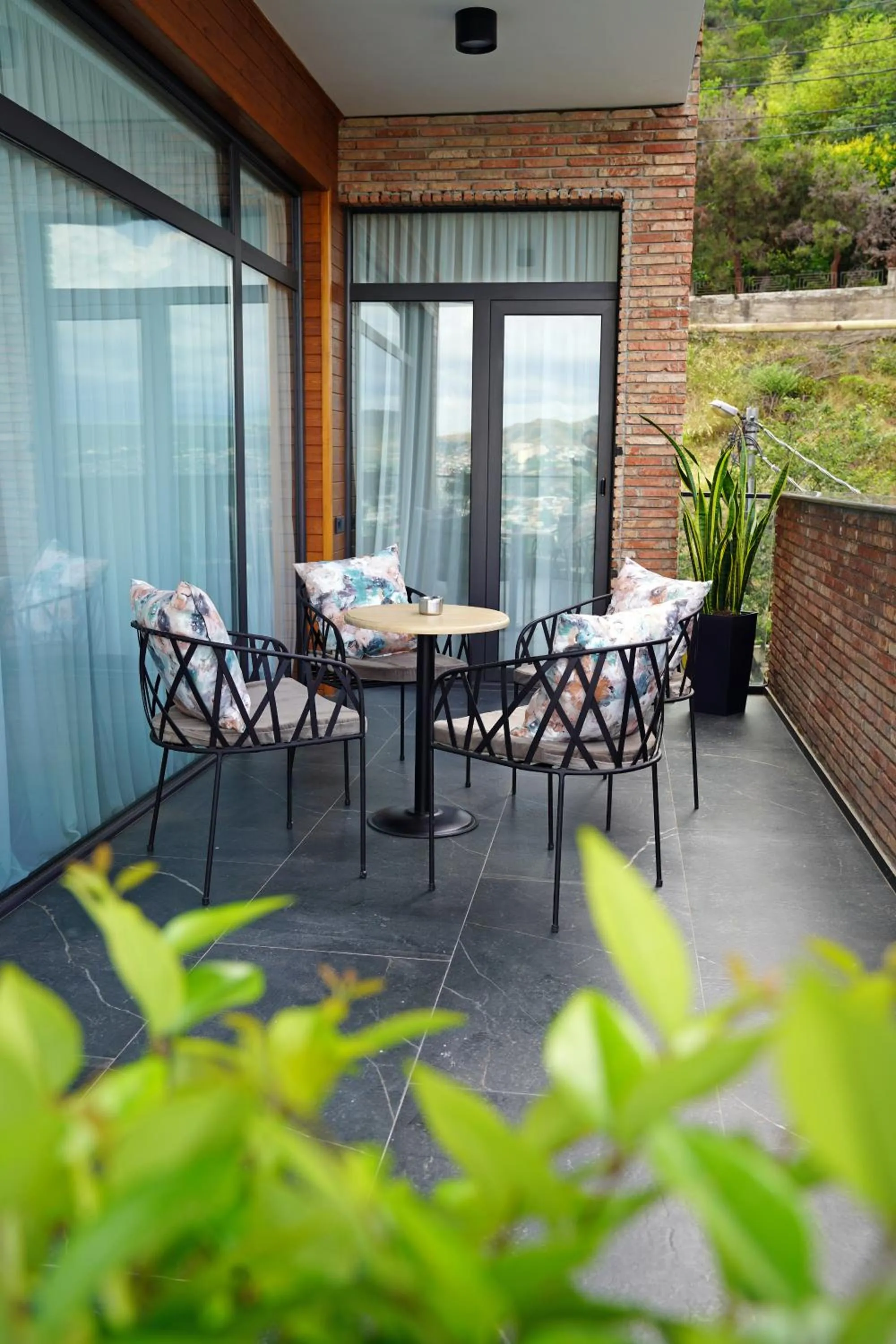 Patio in Hotel Tiflisi Inn