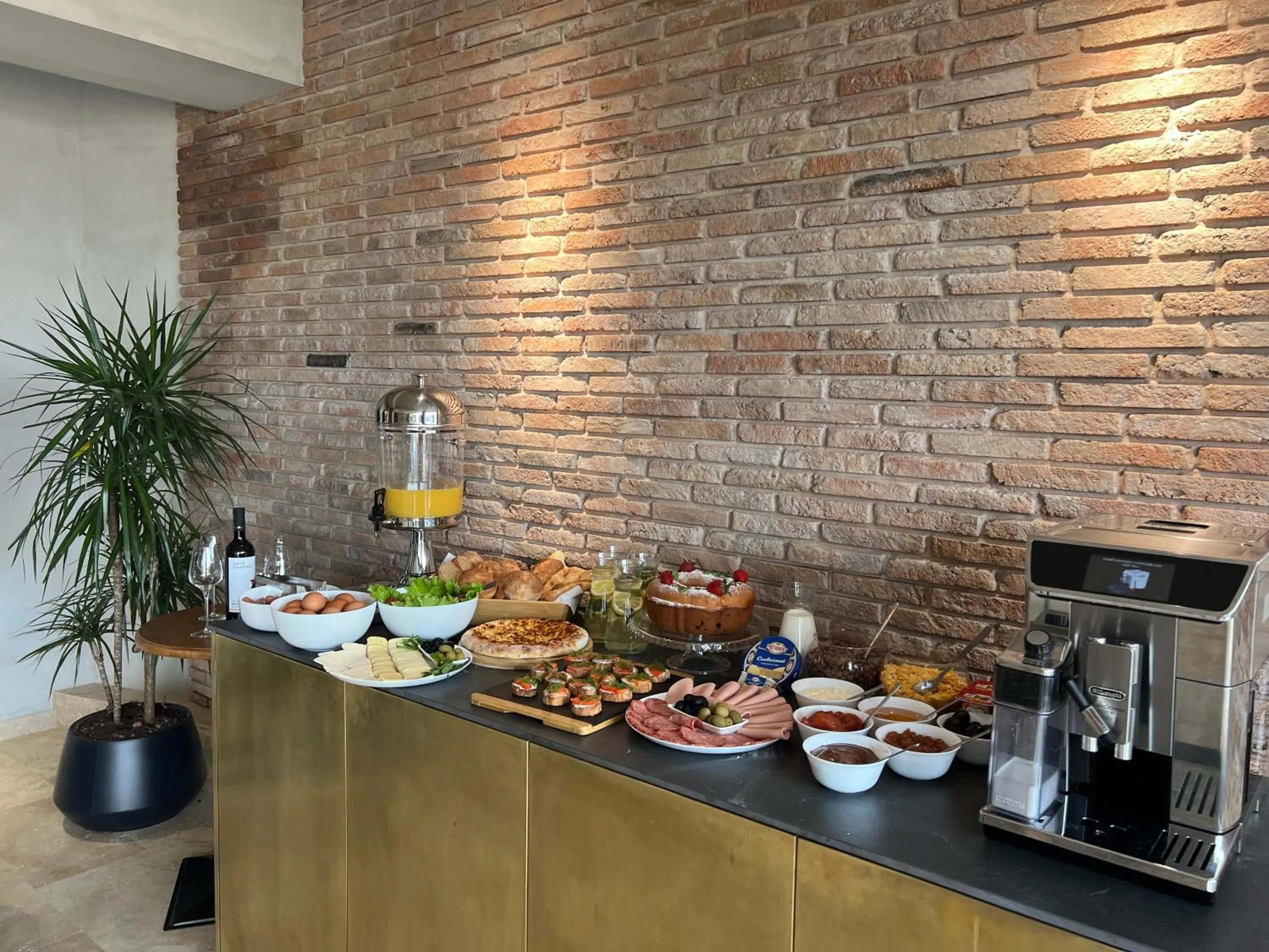 Breakfast in Hotel Tiflisi Inn