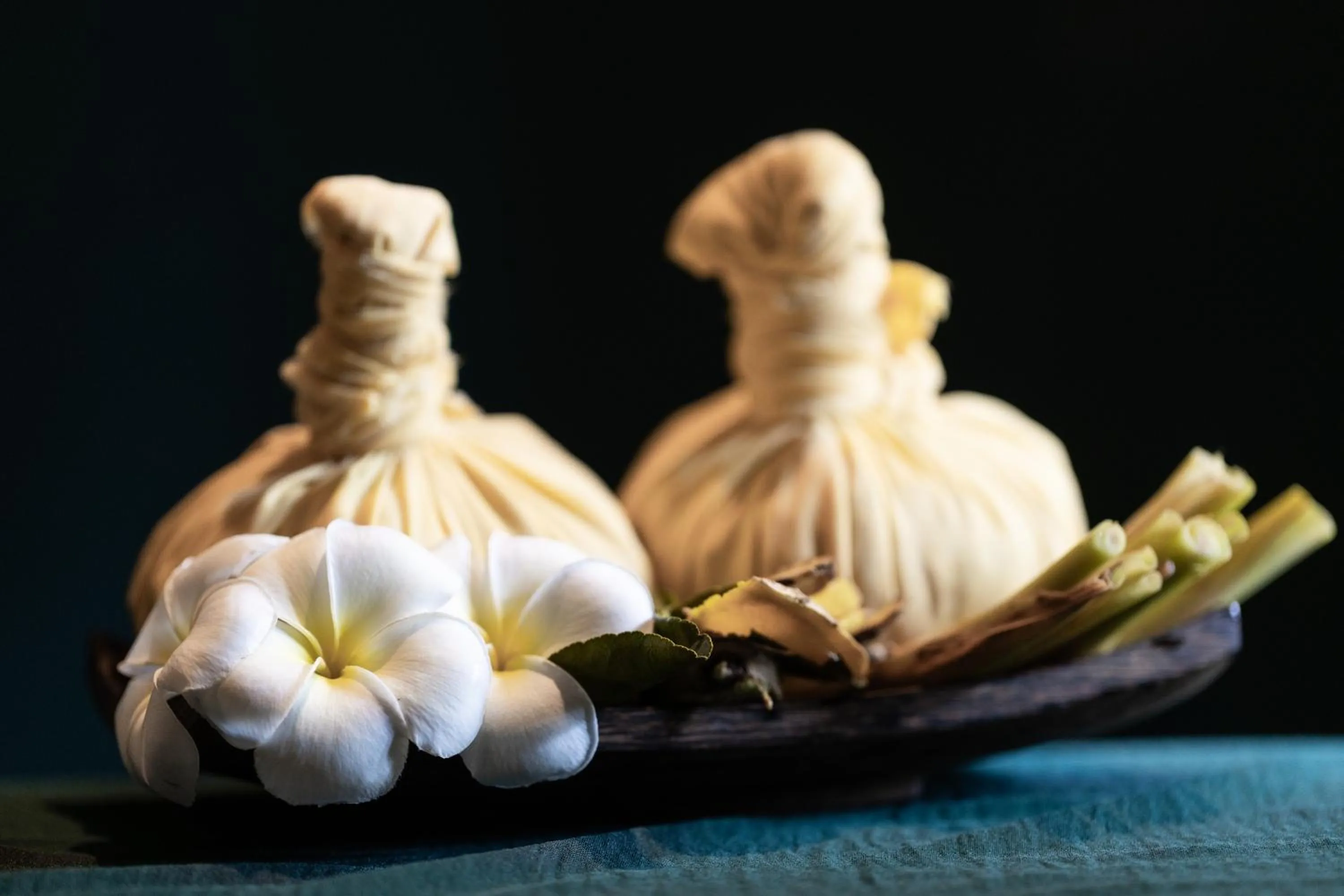 Massage in Pavillon d'Orient Boutique Hotel