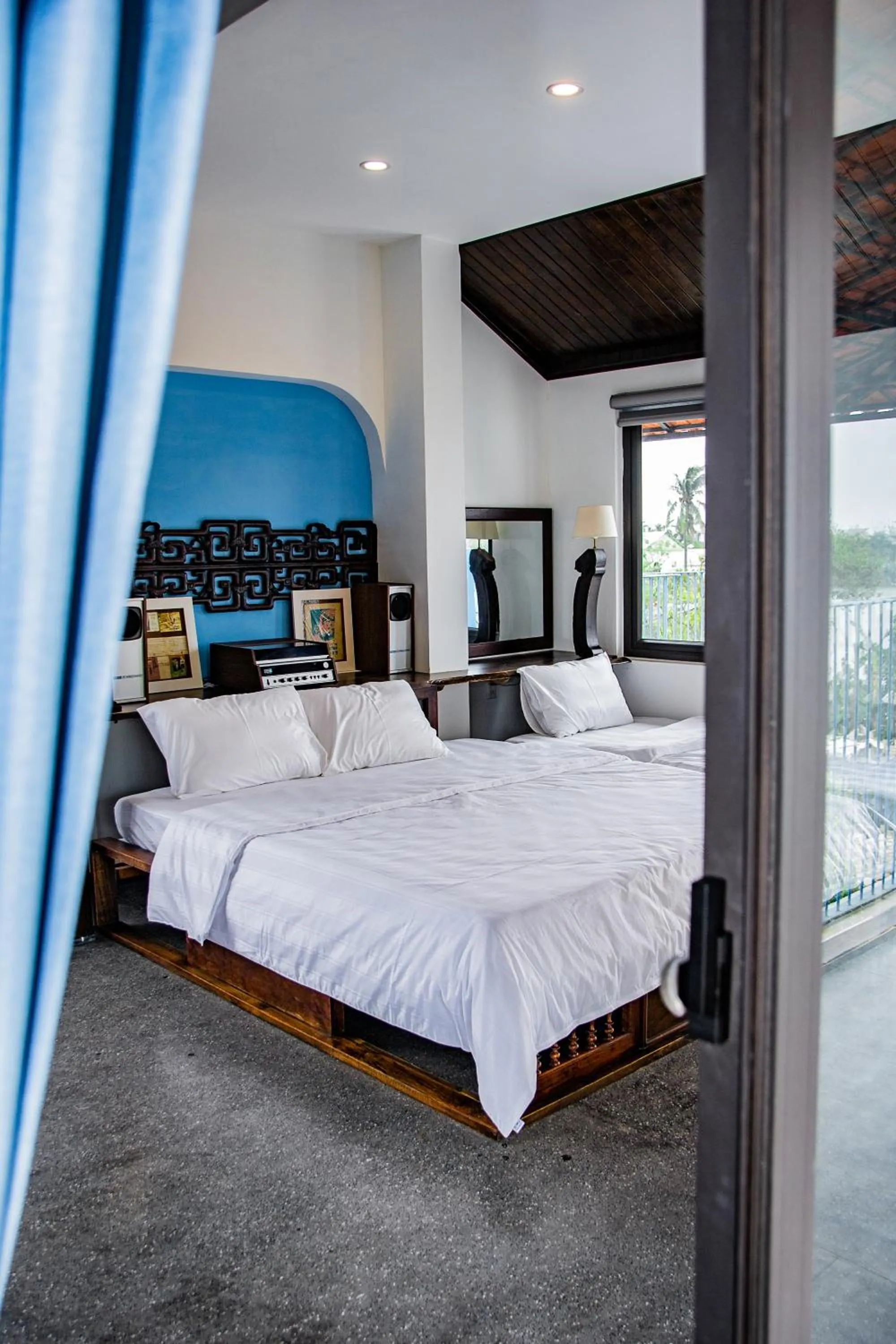 Bed in La Y Riverview