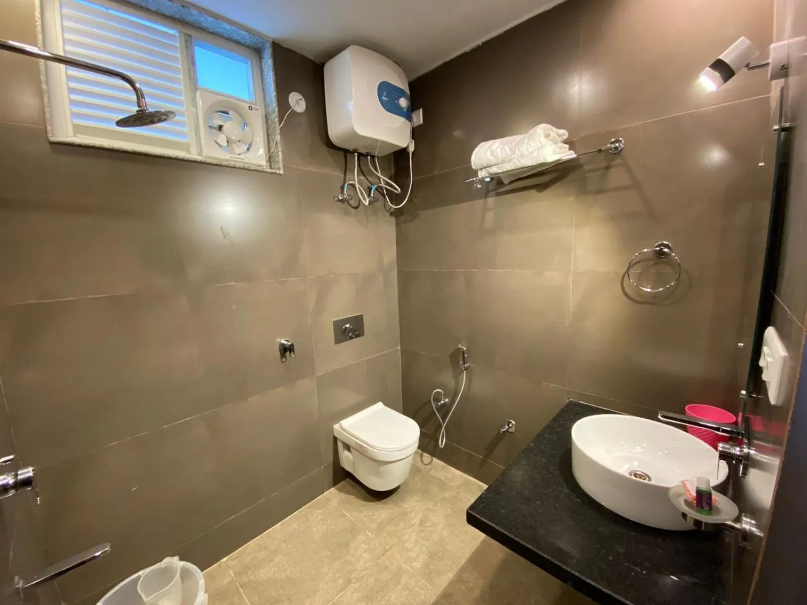 Shower in The Aesthetic Hotel & Restaurant