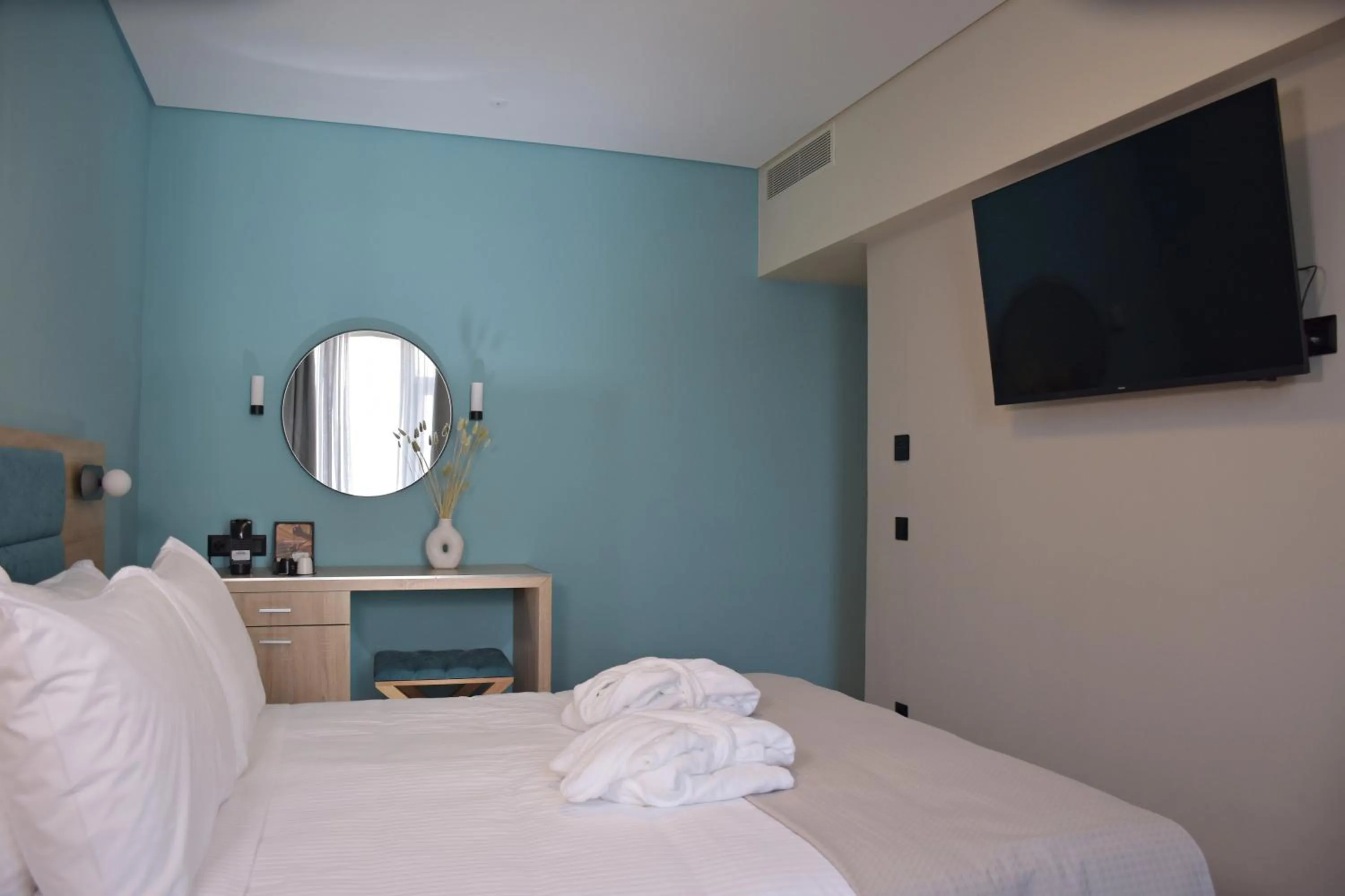 Bedroom, Bed in Arethusa Hotel Athens