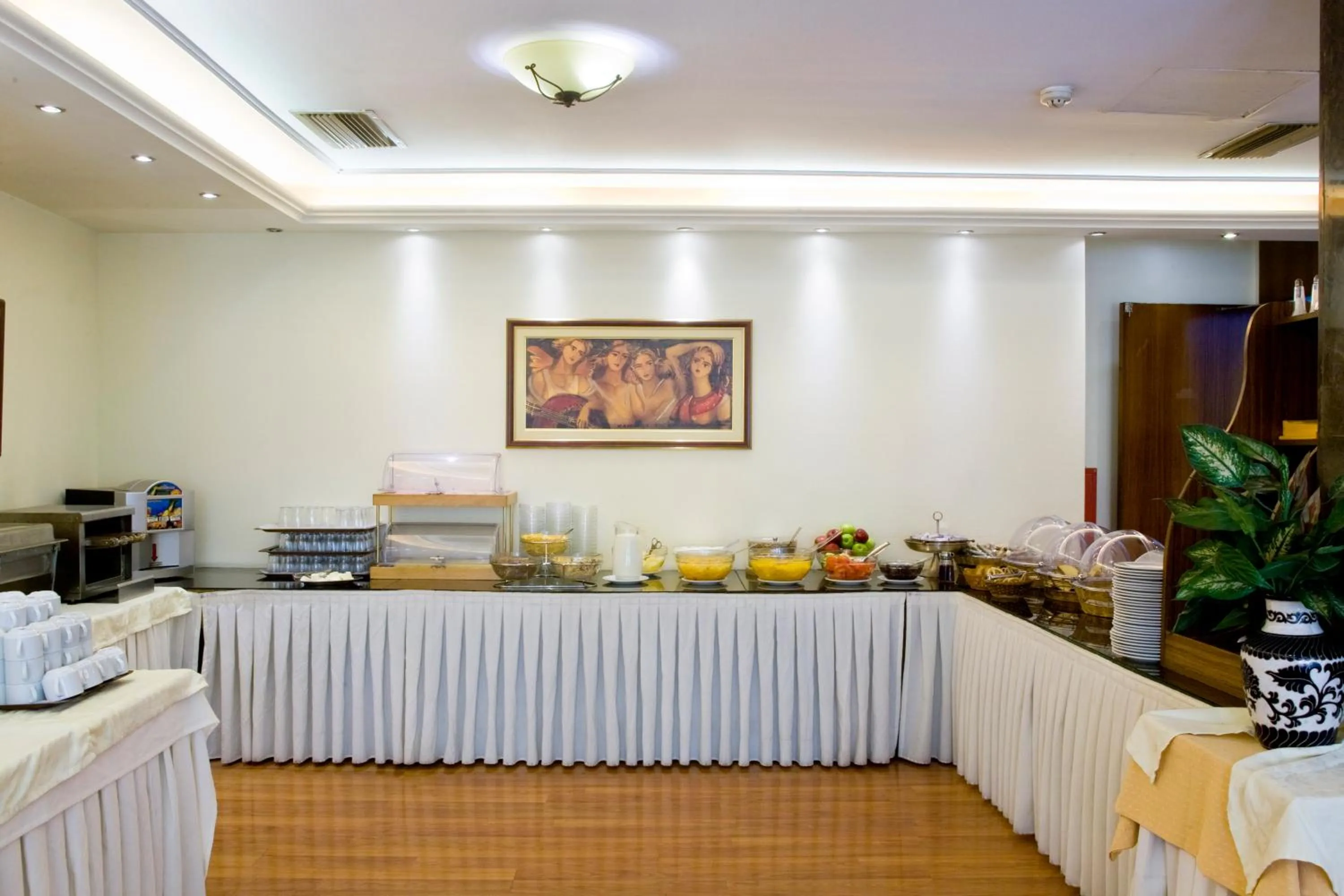 Restaurant/places to eat in Arethusa Hotel Athens