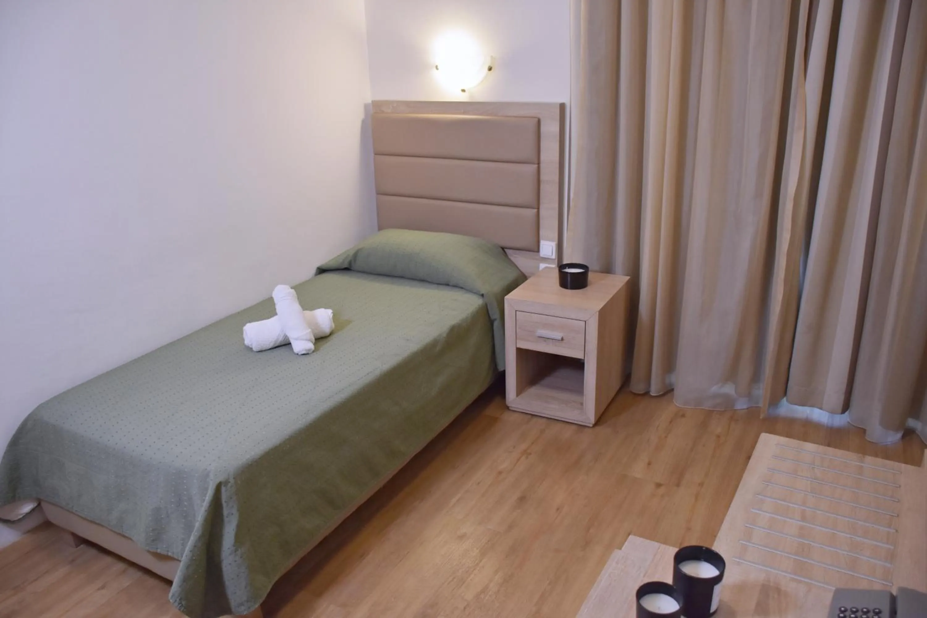 Bedroom, Bed in Arethusa Hotel Athens