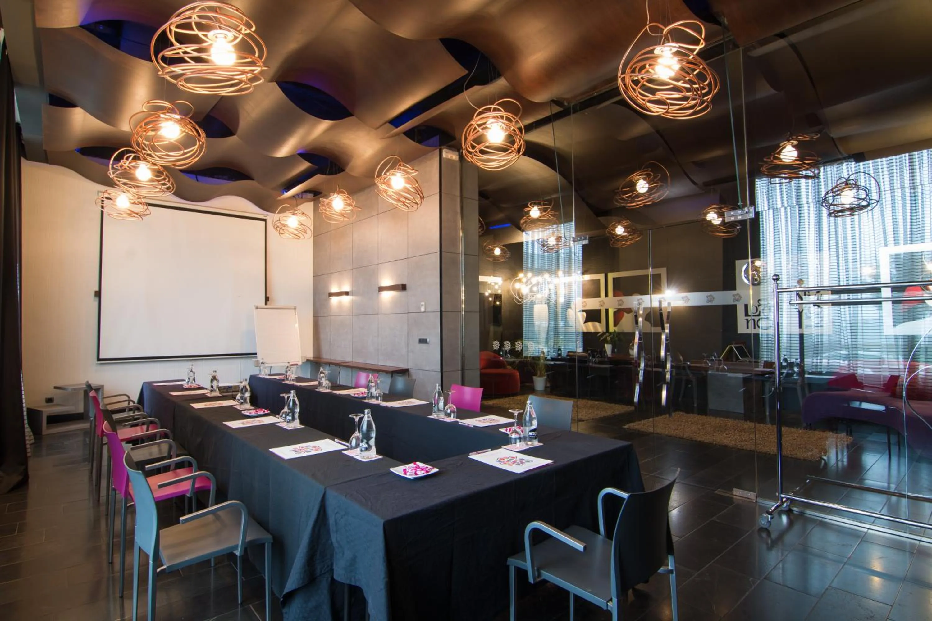 Business facilities in Petit Palace Tamarises