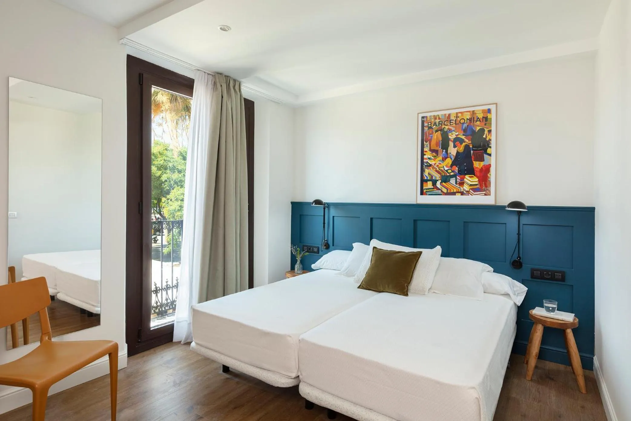 Photo of the whole room, Bed in Som Nit Port Vell