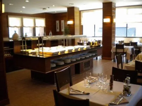 Restaurant/places to eat in Apartamentos Solineu