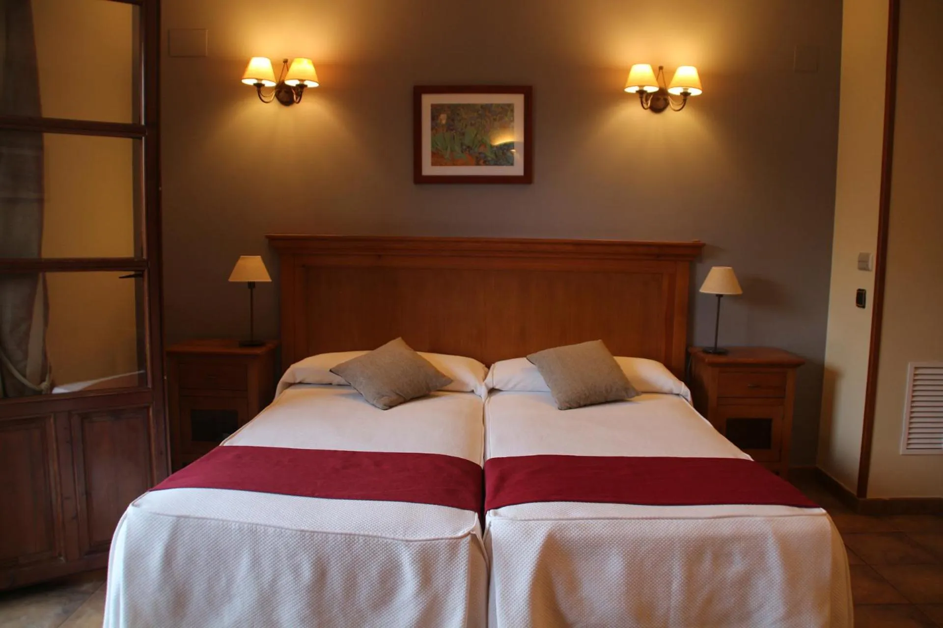 Bed in Hotel & SPA Peña Montañesa