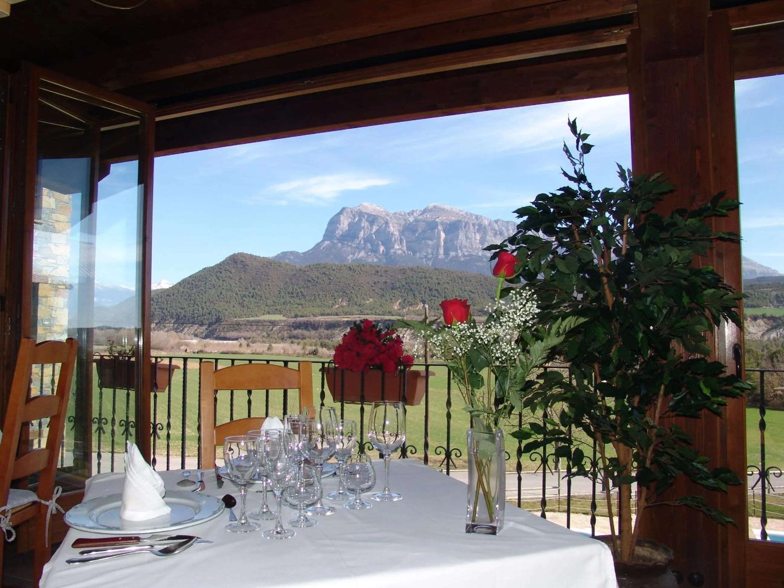 Restaurant/places to eat in Hotel & SPA Peña Montañesa