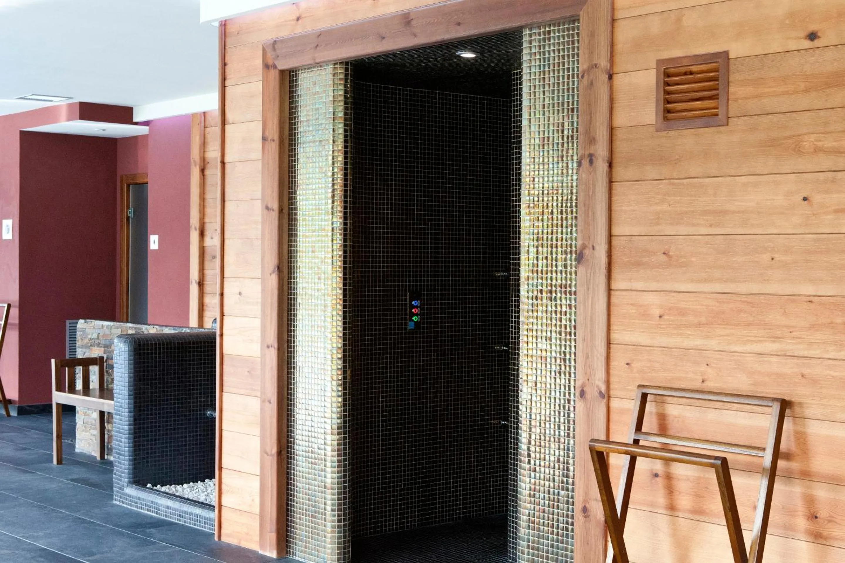 Hot Spring Bath in Hotel & SPA Peña Montañesa