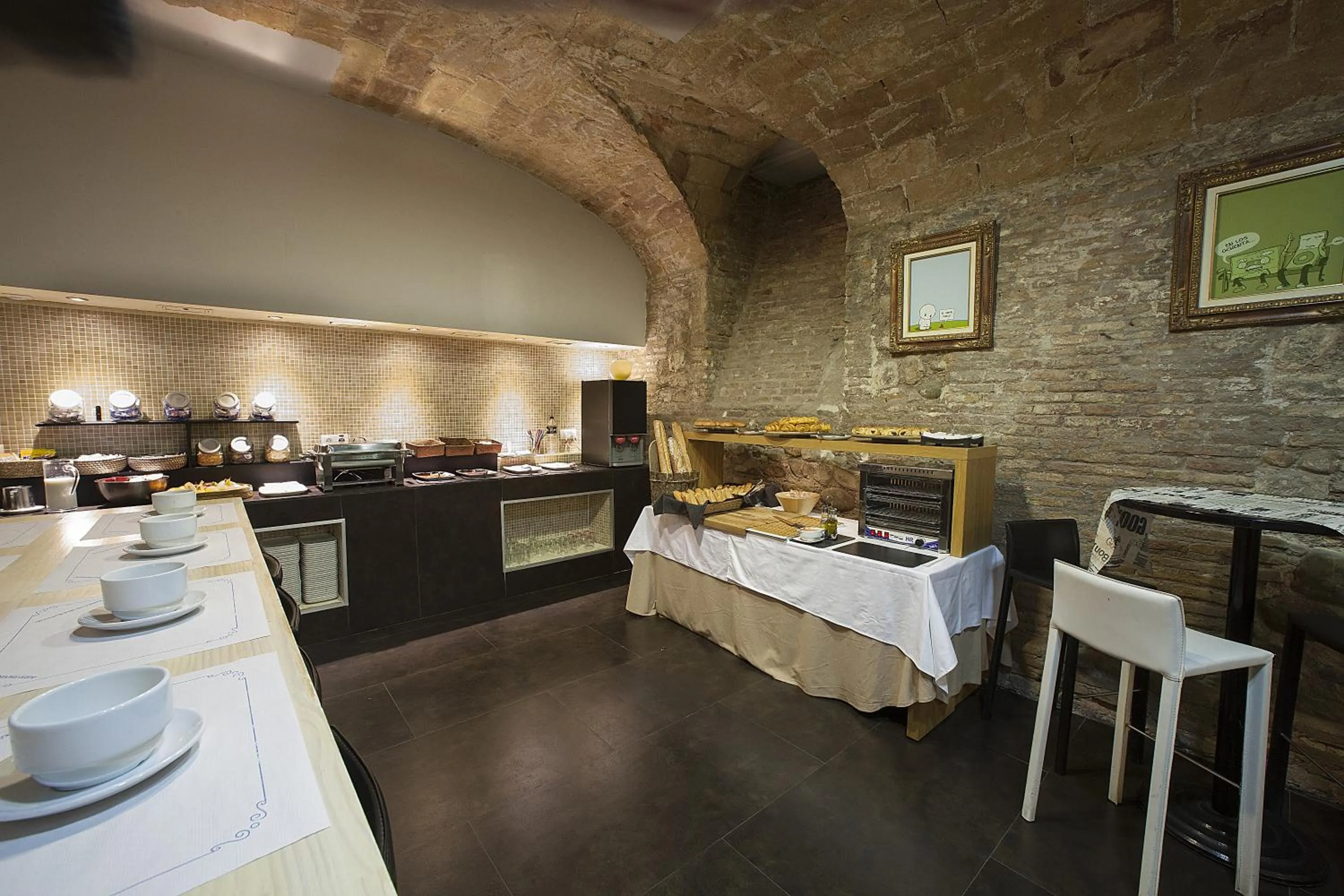 Buffet breakfast in Hotel Pilar Plaza