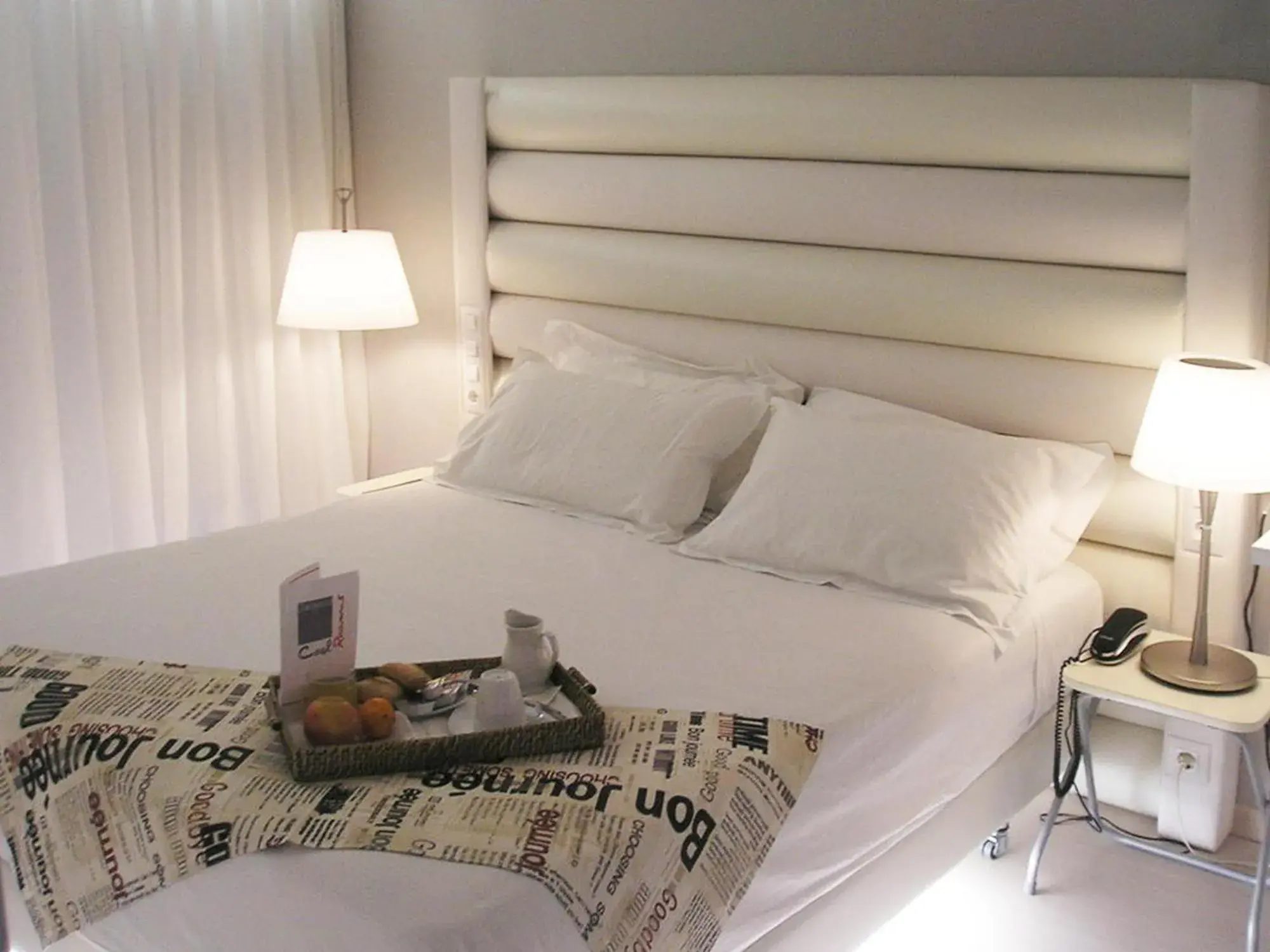 Standard Single Room in Hotel Pilar Plaza Standard Single Room in Hotel Pilar Plaza