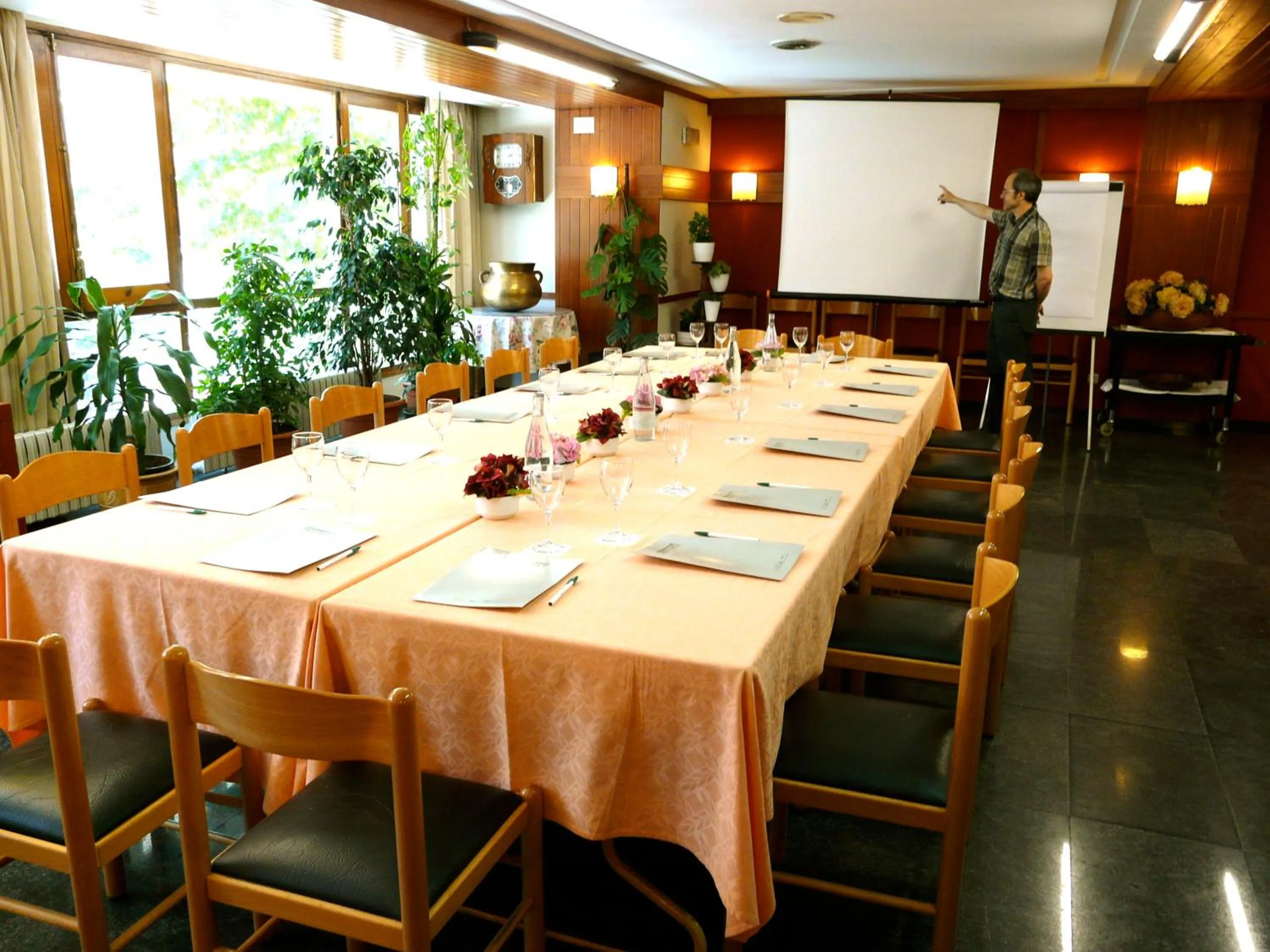 On-site shops in Hotel Nice