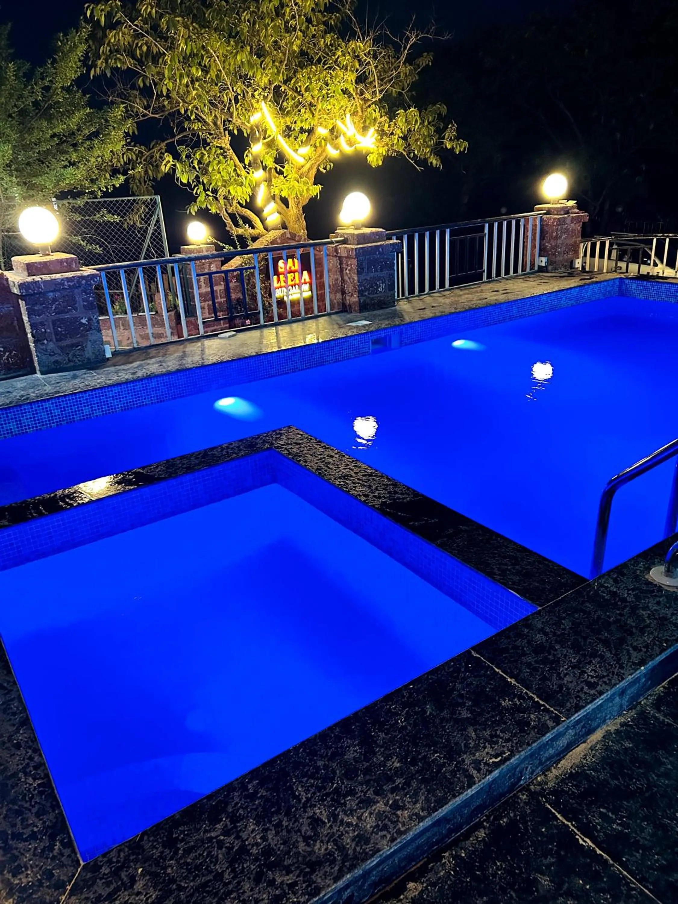 Swimming pool in Sai Leela Bungalow - Villa with Private Pool