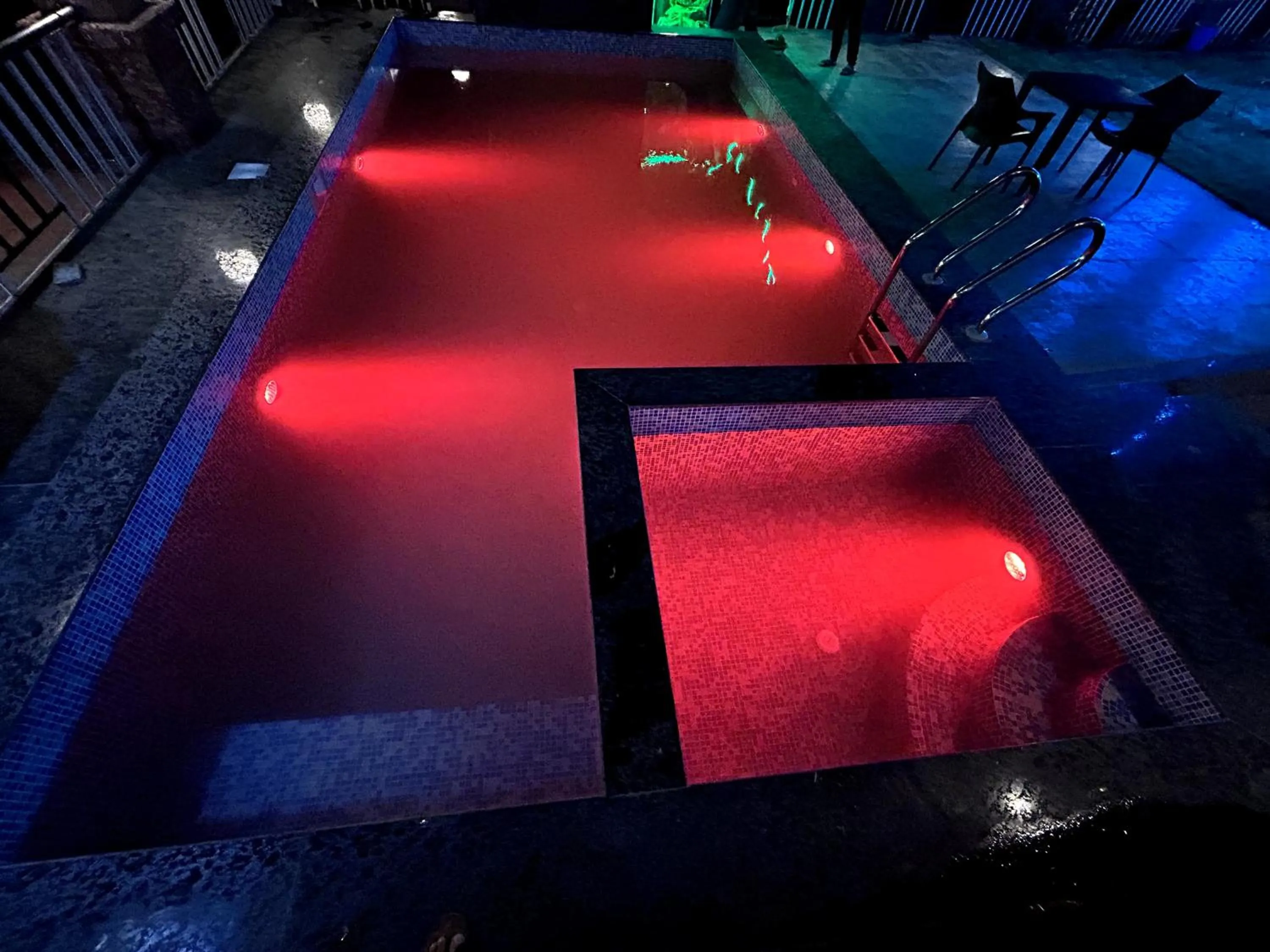 Swimming pool in Sai Leela Bungalow - Villa with Private Pool