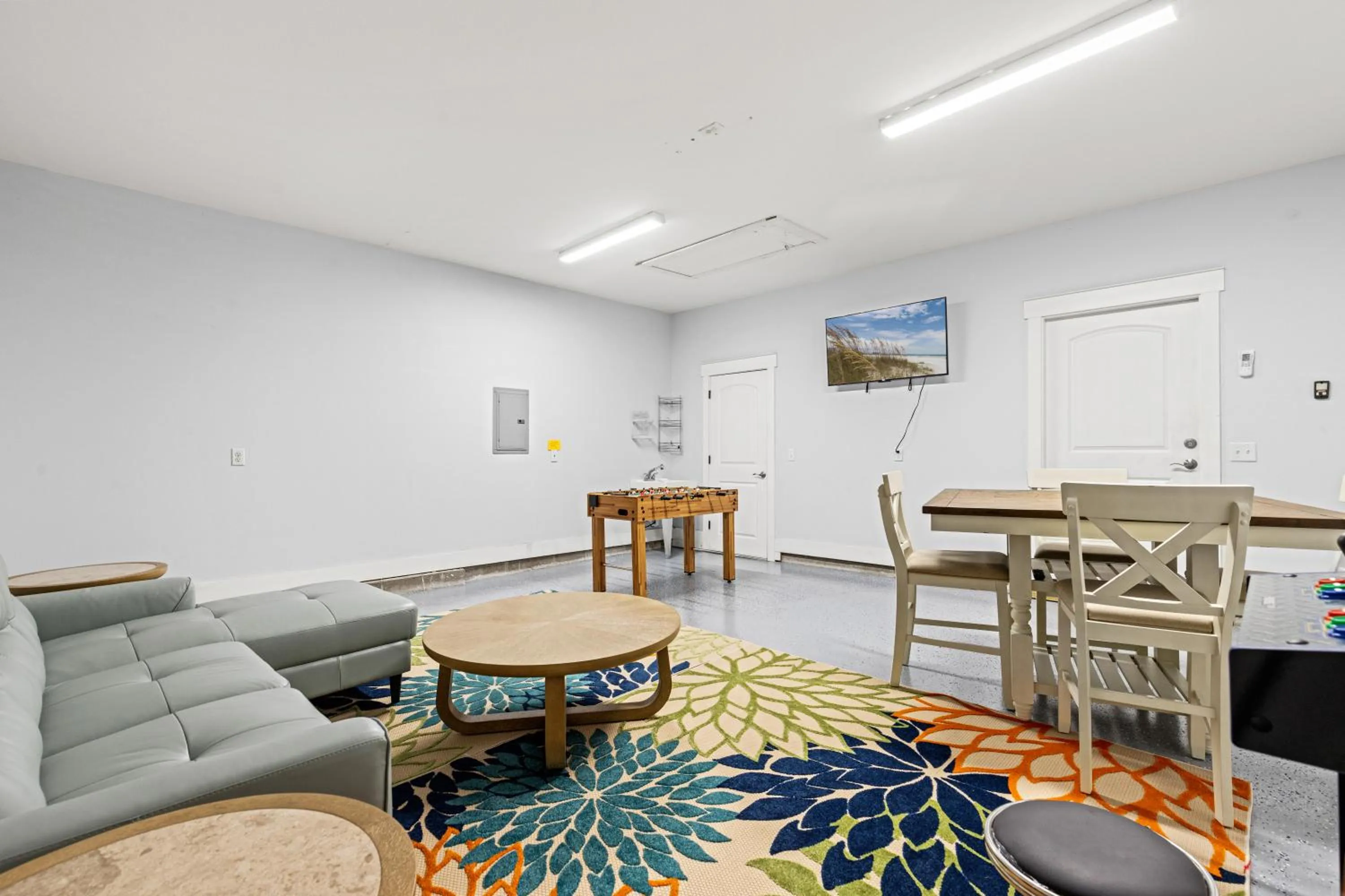 Other in Charming Retreat, a Short Walk to Laguna Beach, with Room for 10!