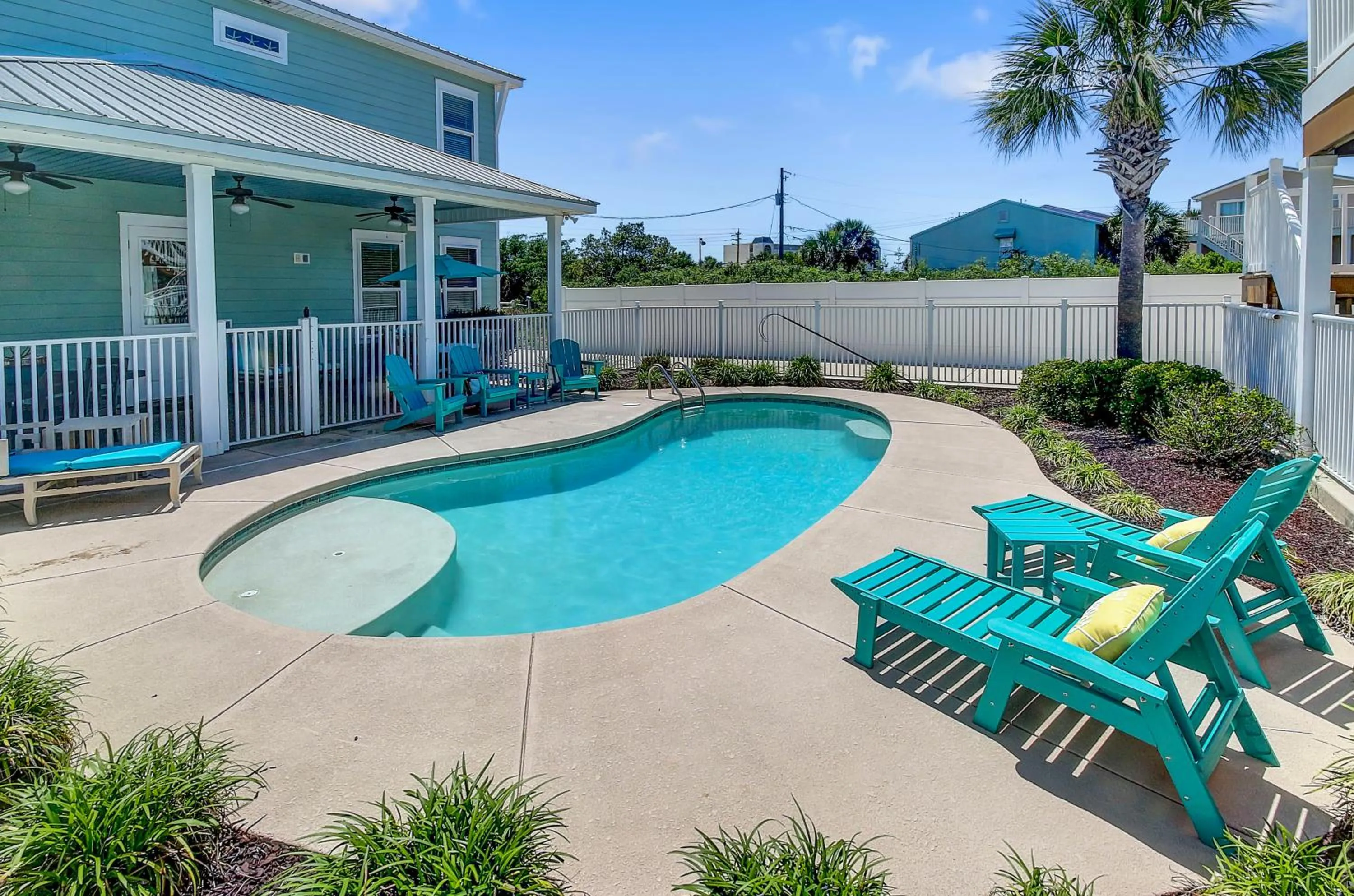 Swimming pool in 5 Bed, 5 Bath Beach Home/Only a 3 Minute Walk To The Beach! SLEEPS 12