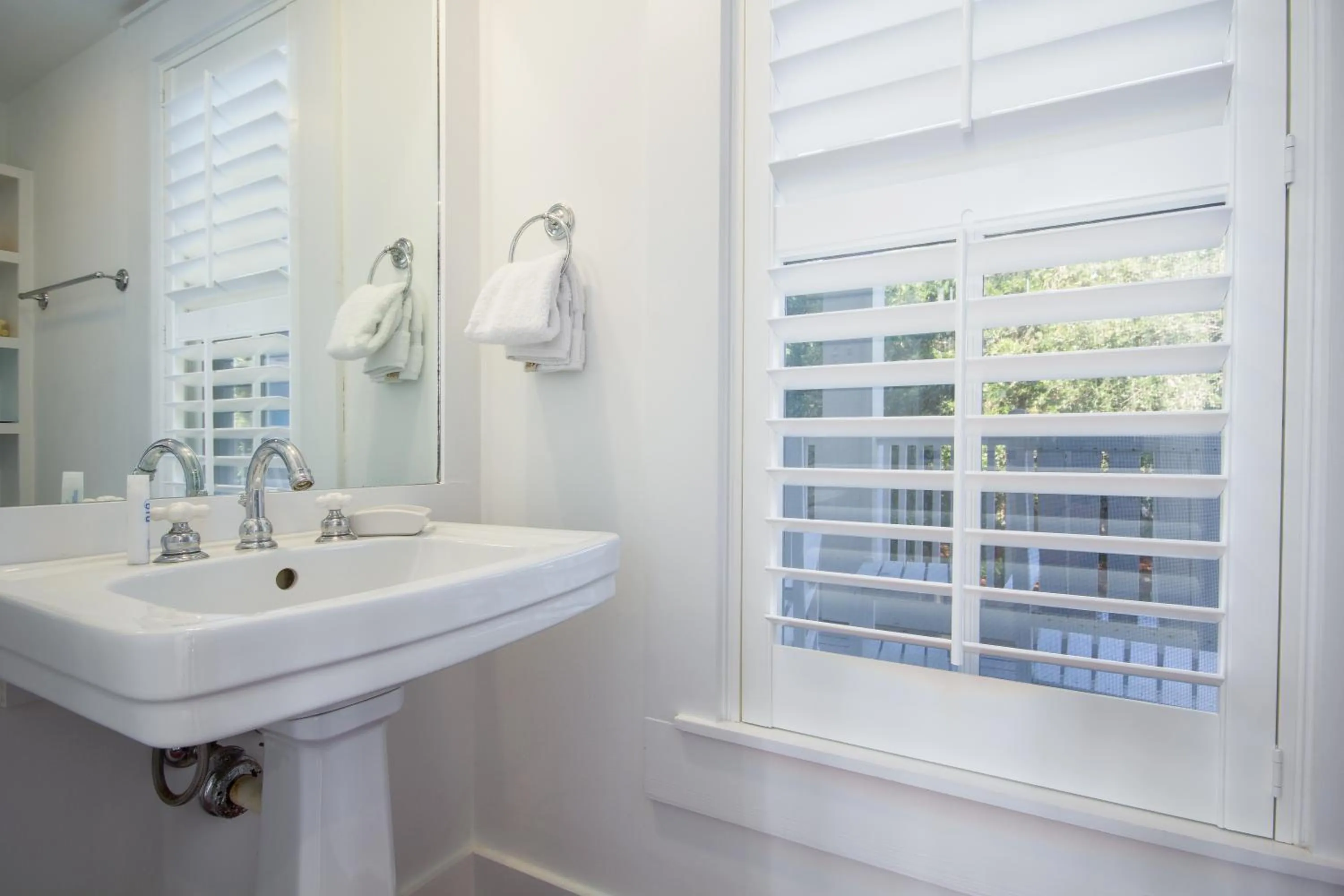 Bathroom in A Seaside Beauty! Book Now - Lot of Outdoor Living Space