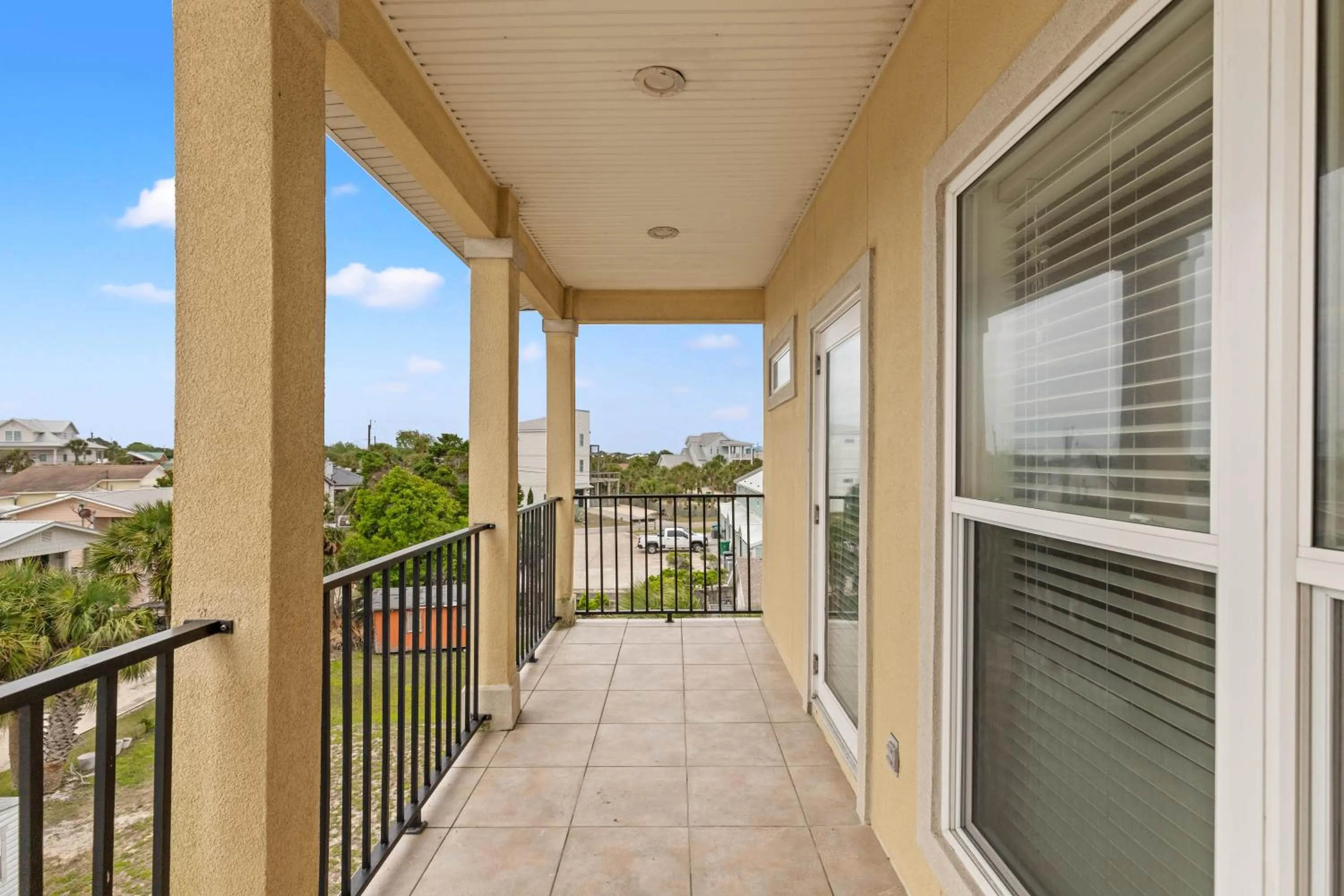 2 Gulf View Balconies! 3 Story Townhome With 4 Bedrooms, 4 Bathrooms! Sleeps12