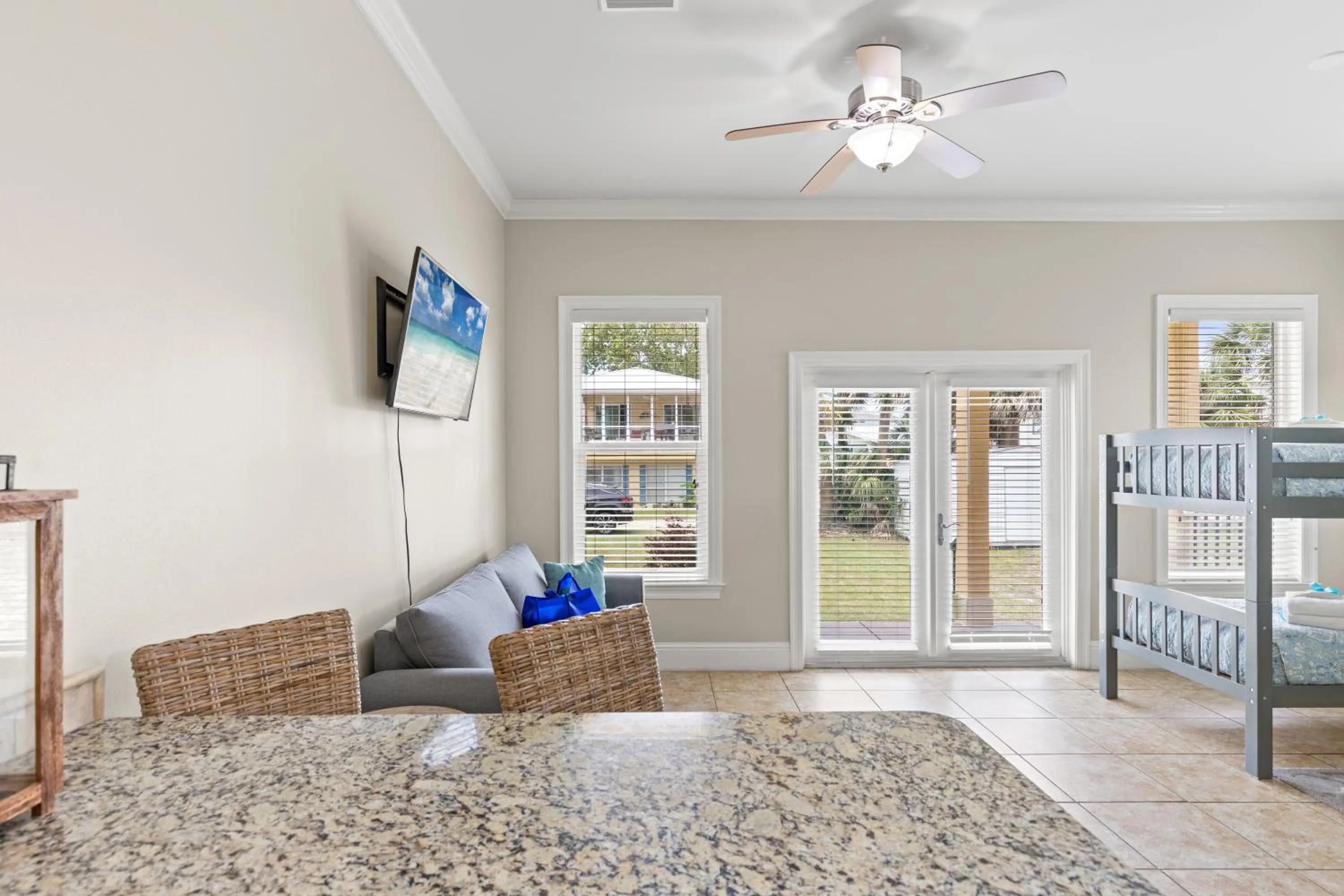 2 Gulf View Balconies! 3 Story Townhome With 4 Bedrooms, 4 Bathrooms! Sleeps12