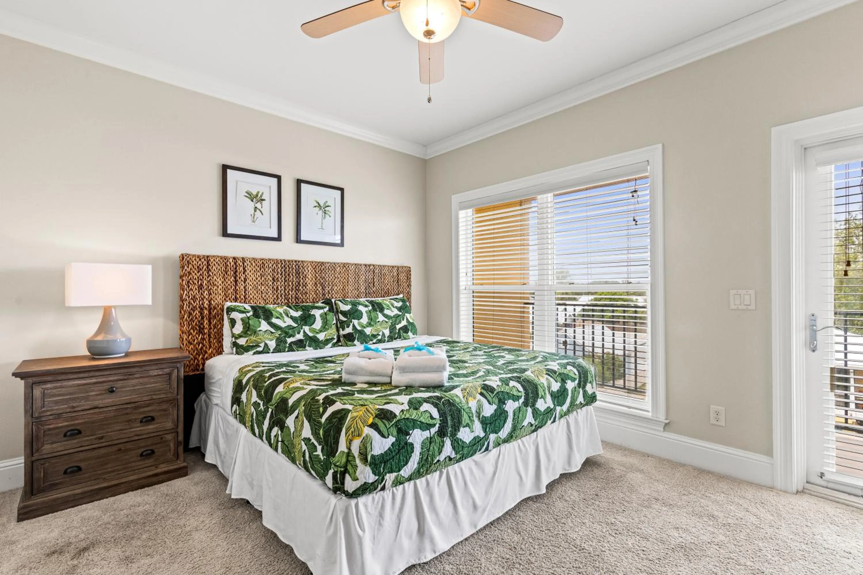 Bed in 2 Gulf View Balconies! 3 Story Townhome With 4 Bedrooms, 4 Bathrooms! Sleeps12