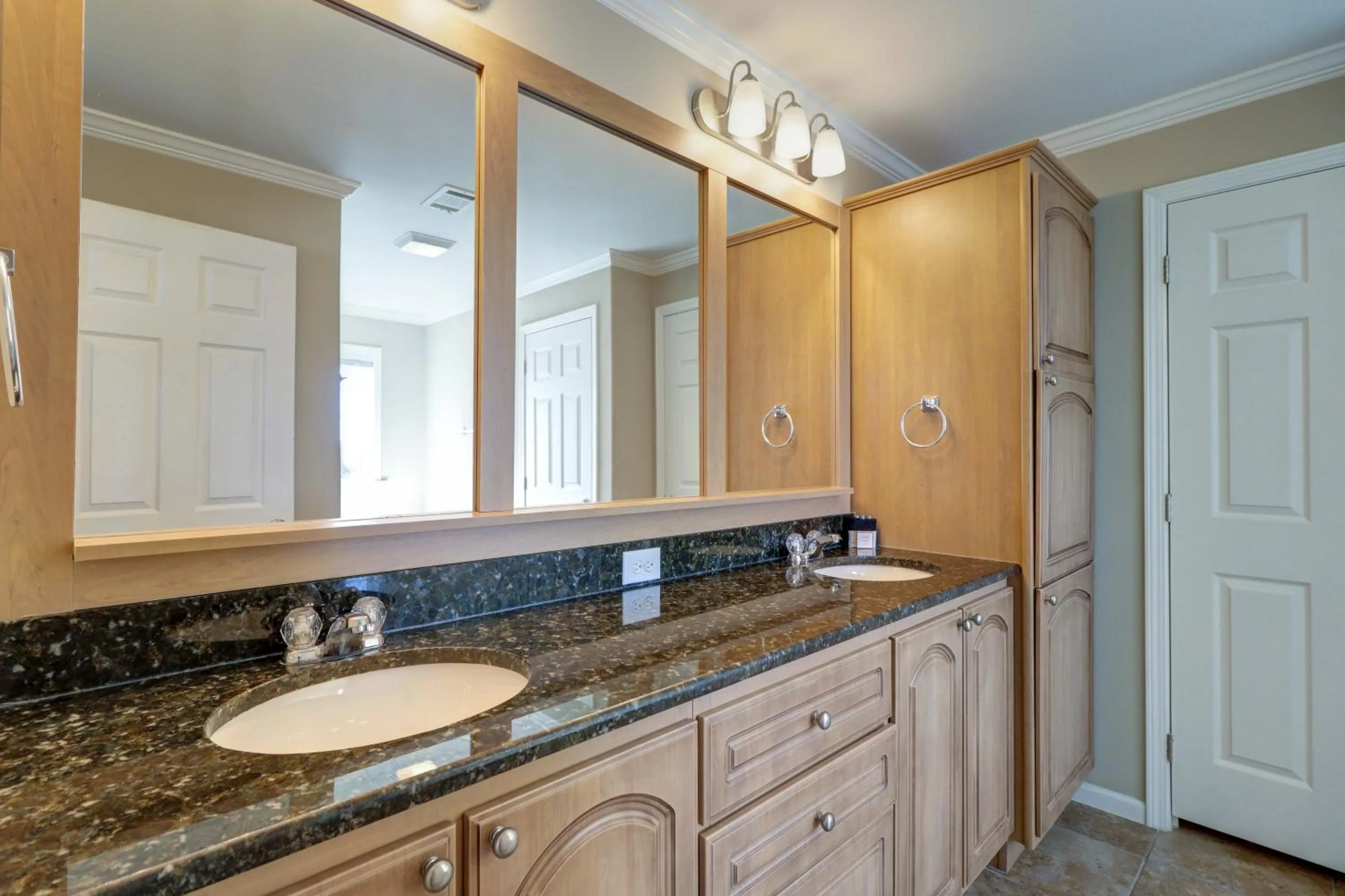 Other in Summer Dayz - Families Love It Here, Just Across from the Beach