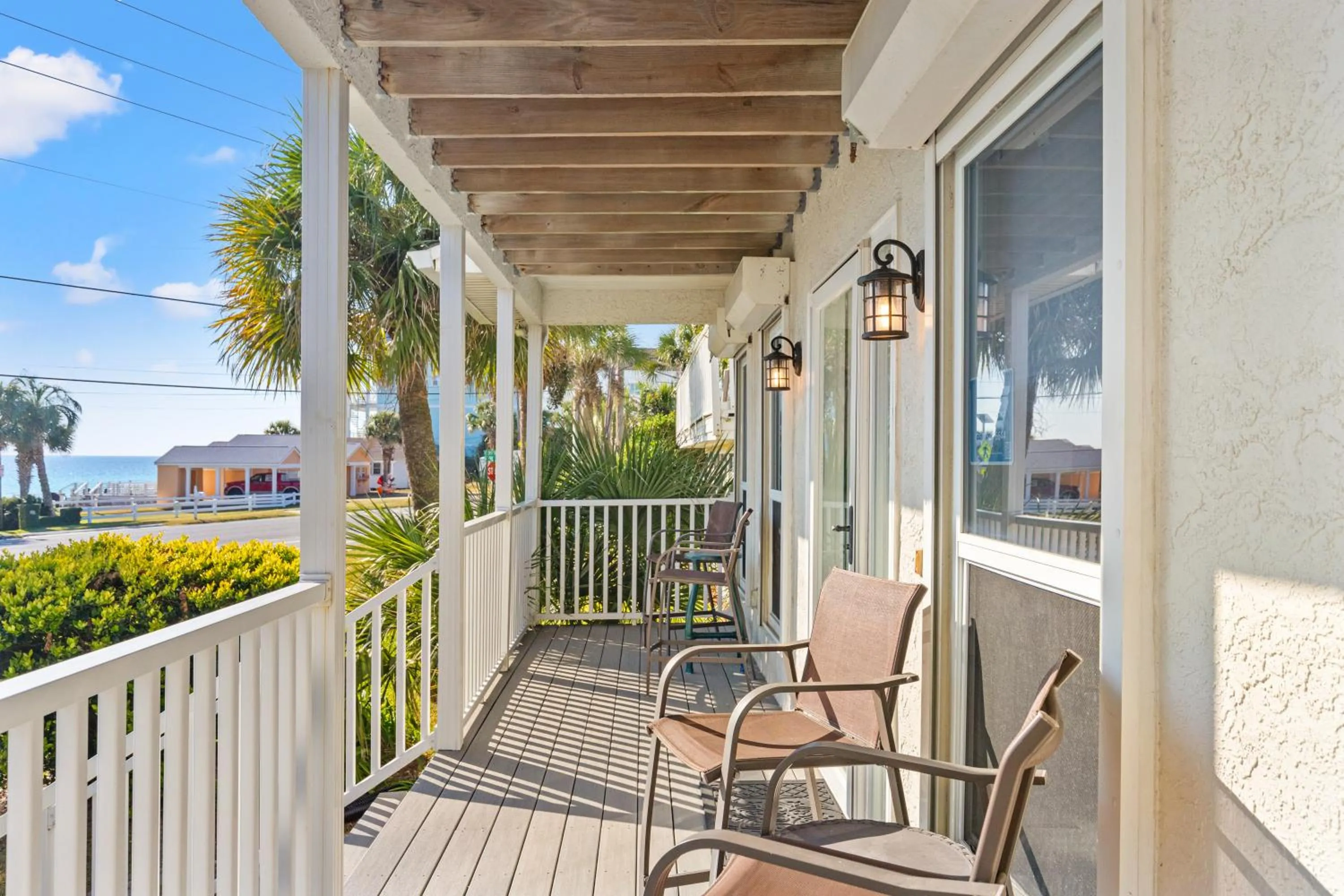 Property building in Vacation in This Gorgeous 2-Story Home! 3 BR 3 BA! Sleeps 8!