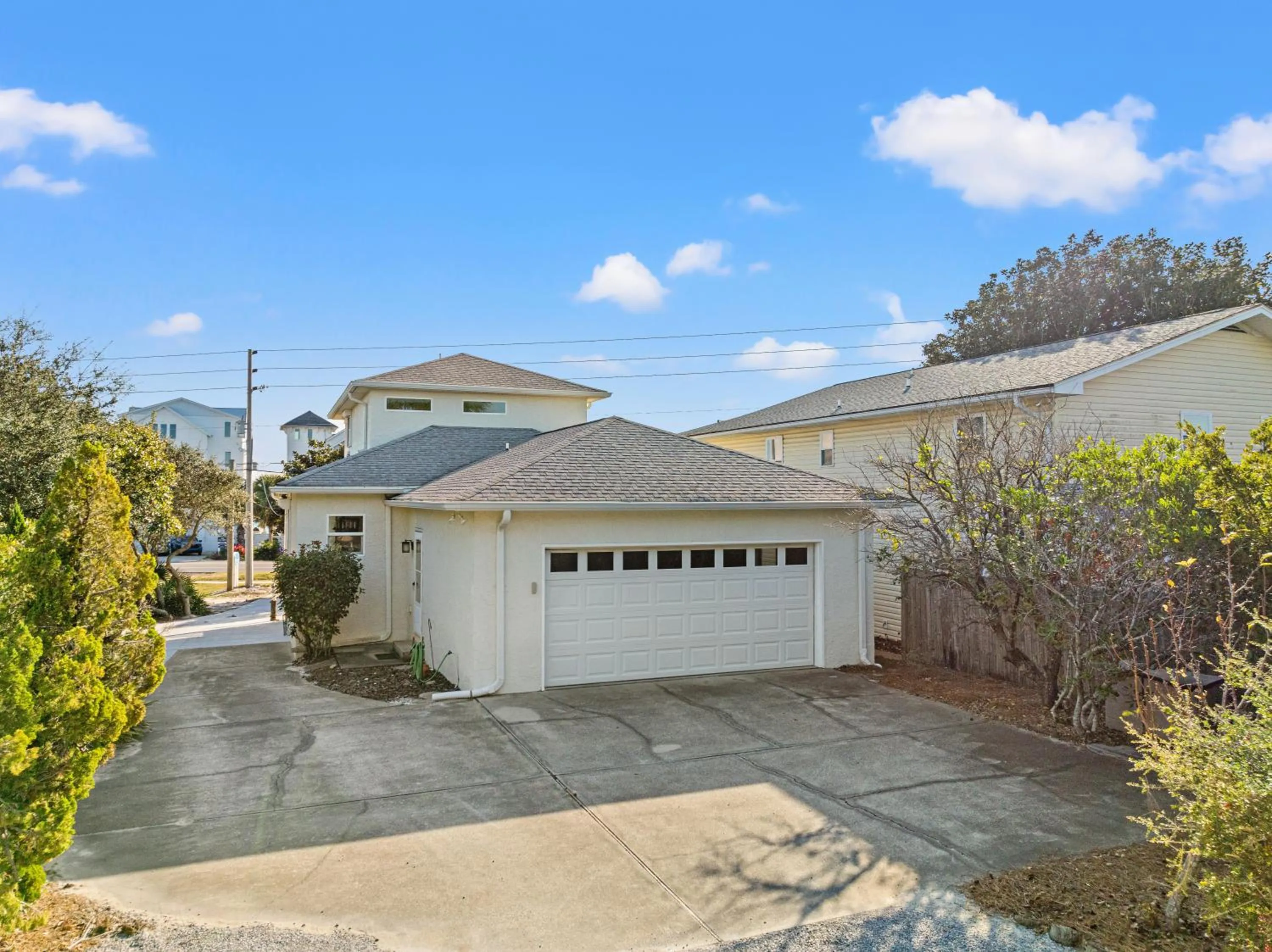 Other in Vacation in This Gorgeous 2-Story Home! 3 BR 3 BA! Sleeps 8!