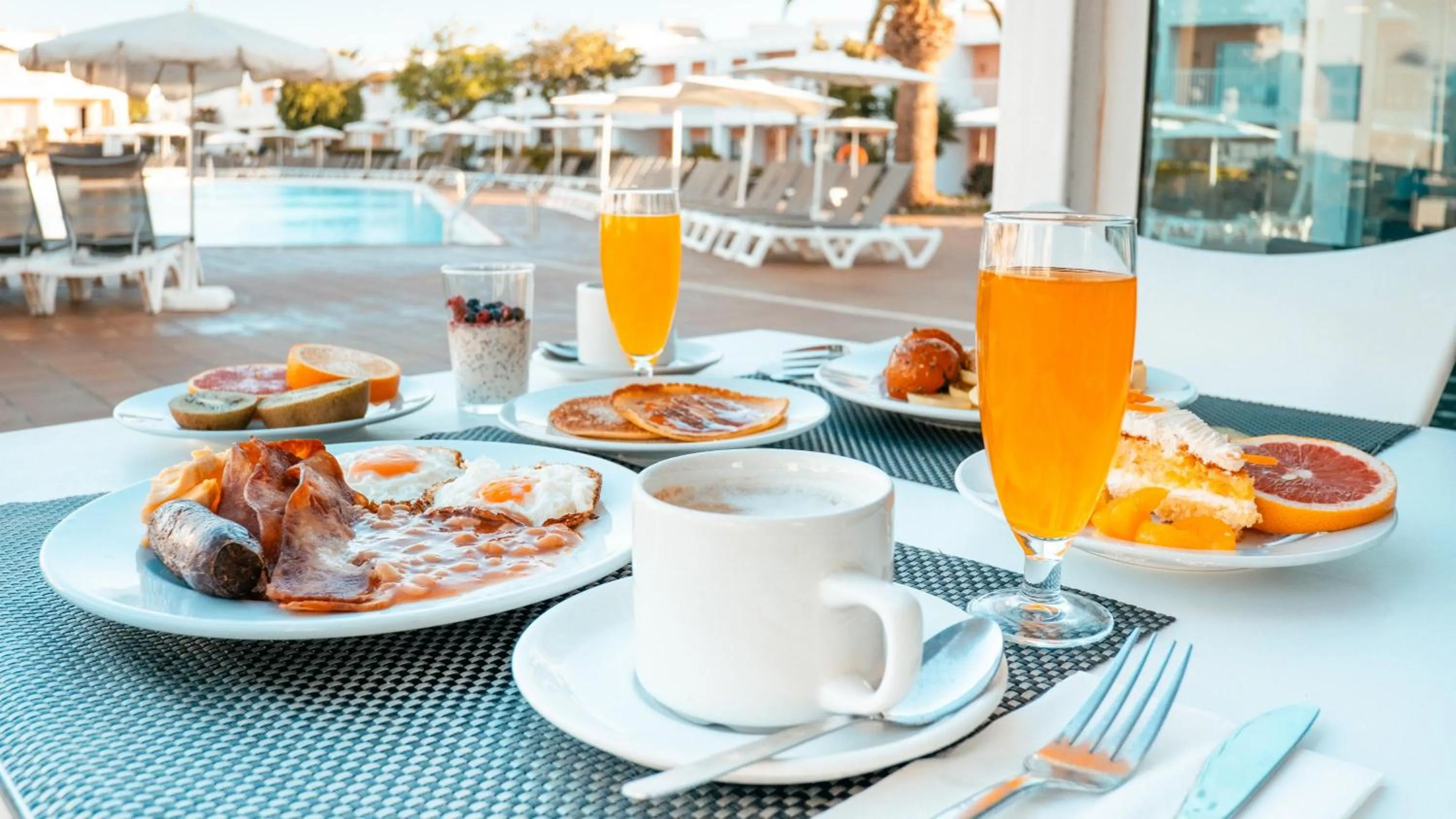 Restaurant/places to eat in Labranda Bahía de Lobos