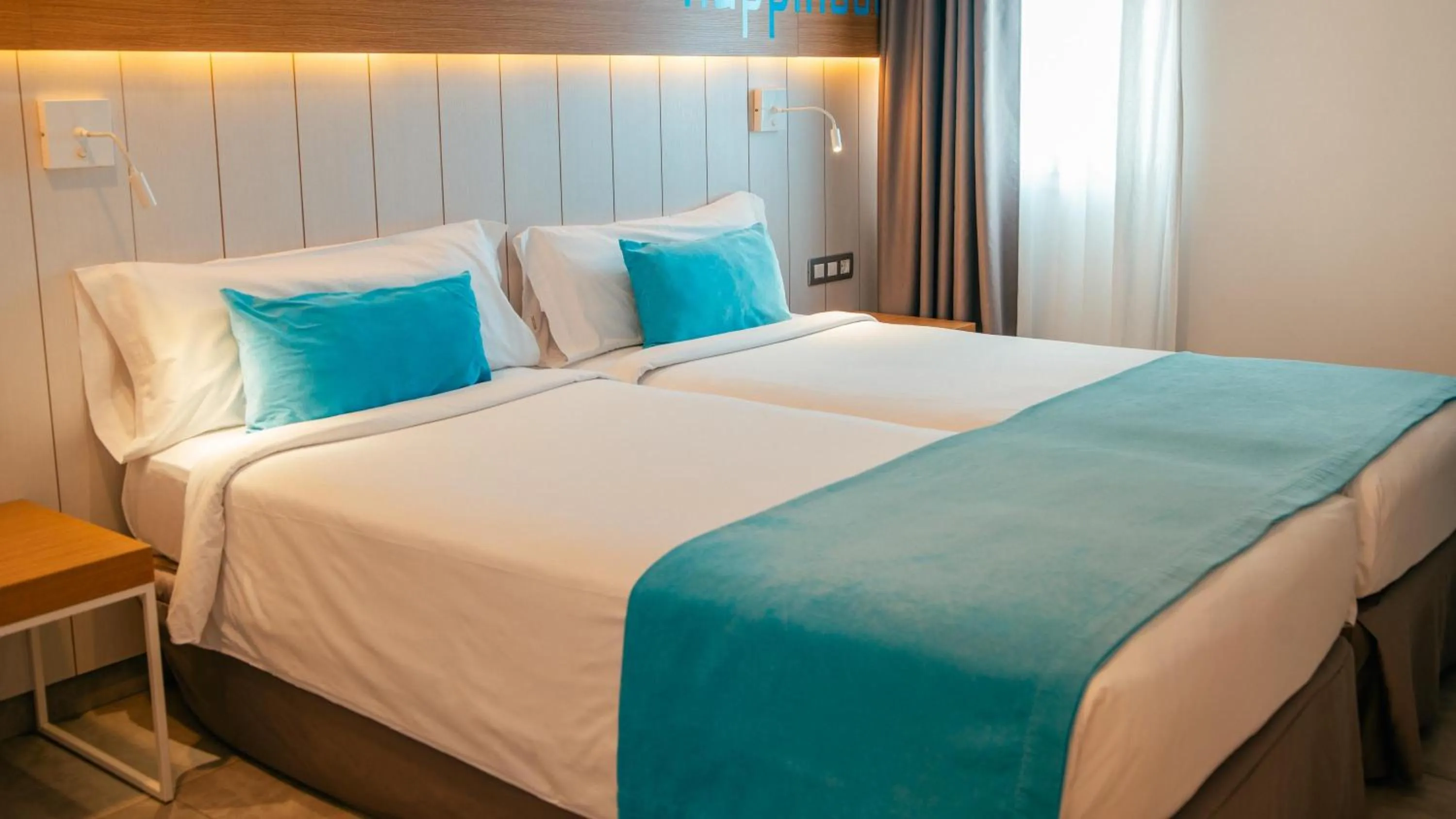 Photo of the whole room, Bed in Labranda Bahía de Lobos