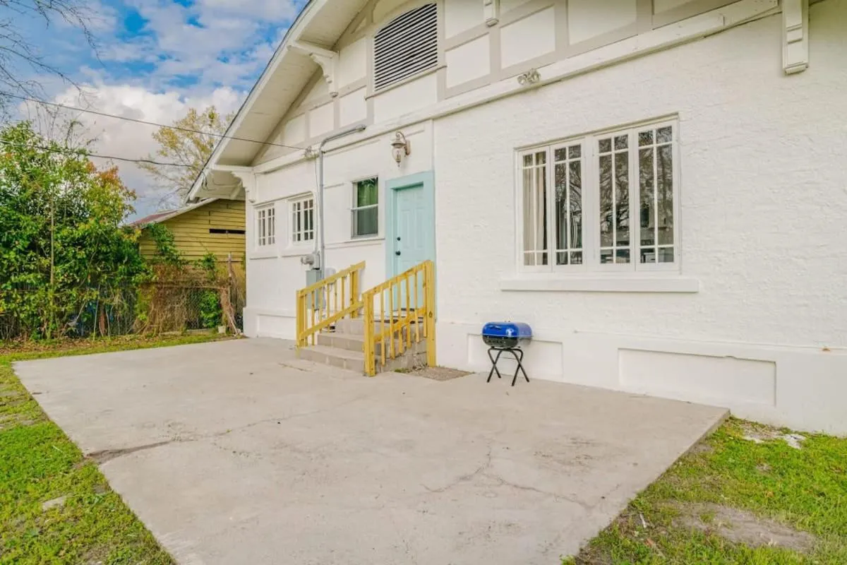 Mins to Cruise Terminal&Downtown- Sunny Splendor