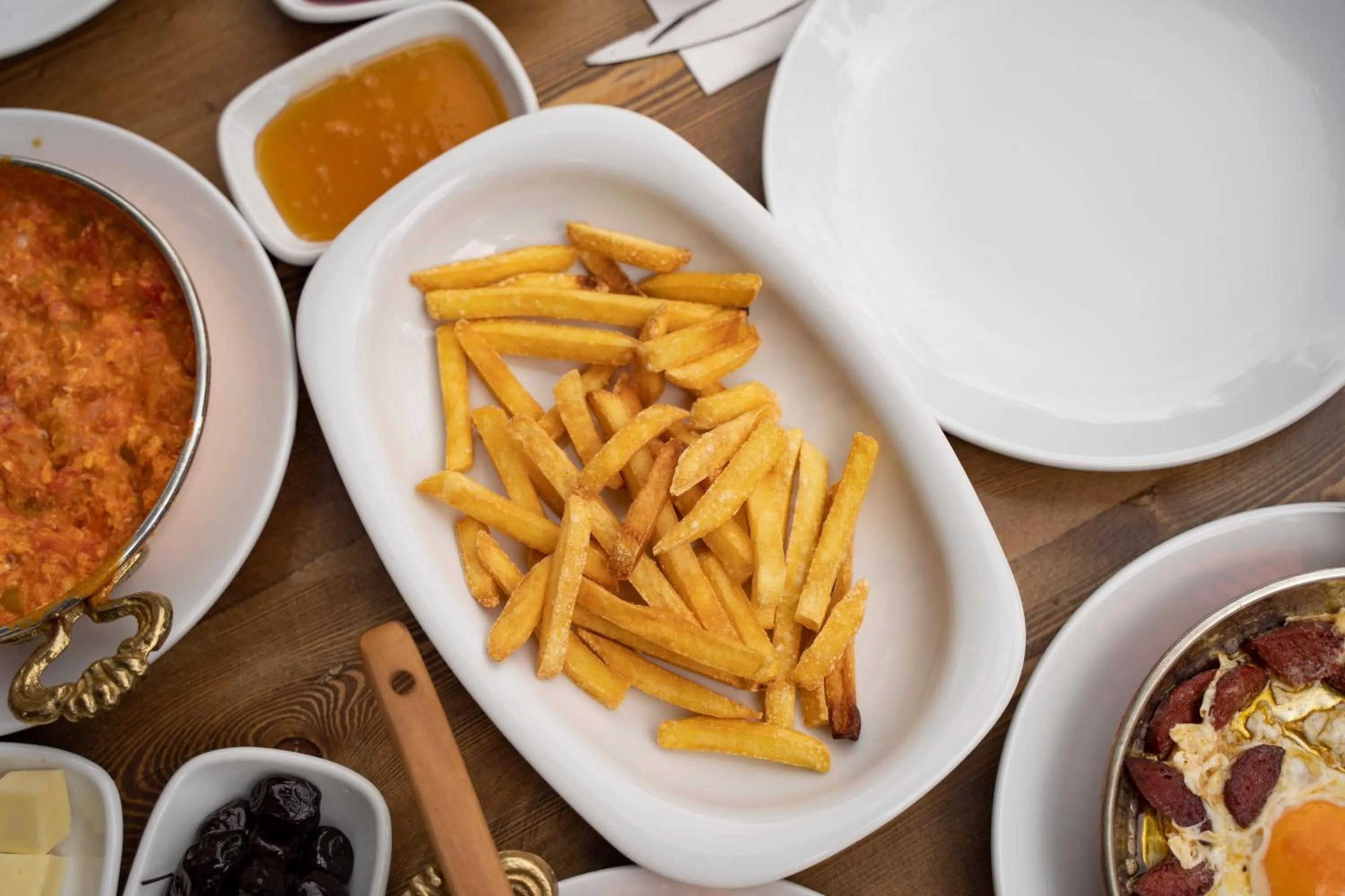 Restaurant/places to eat in Montana Suite Bungalows