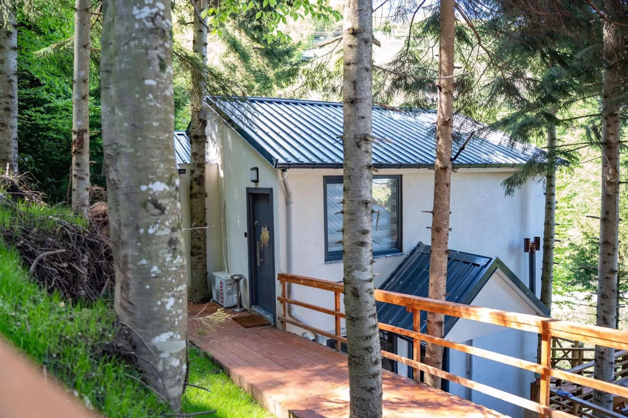 Property building in Montana Suite Bungalows