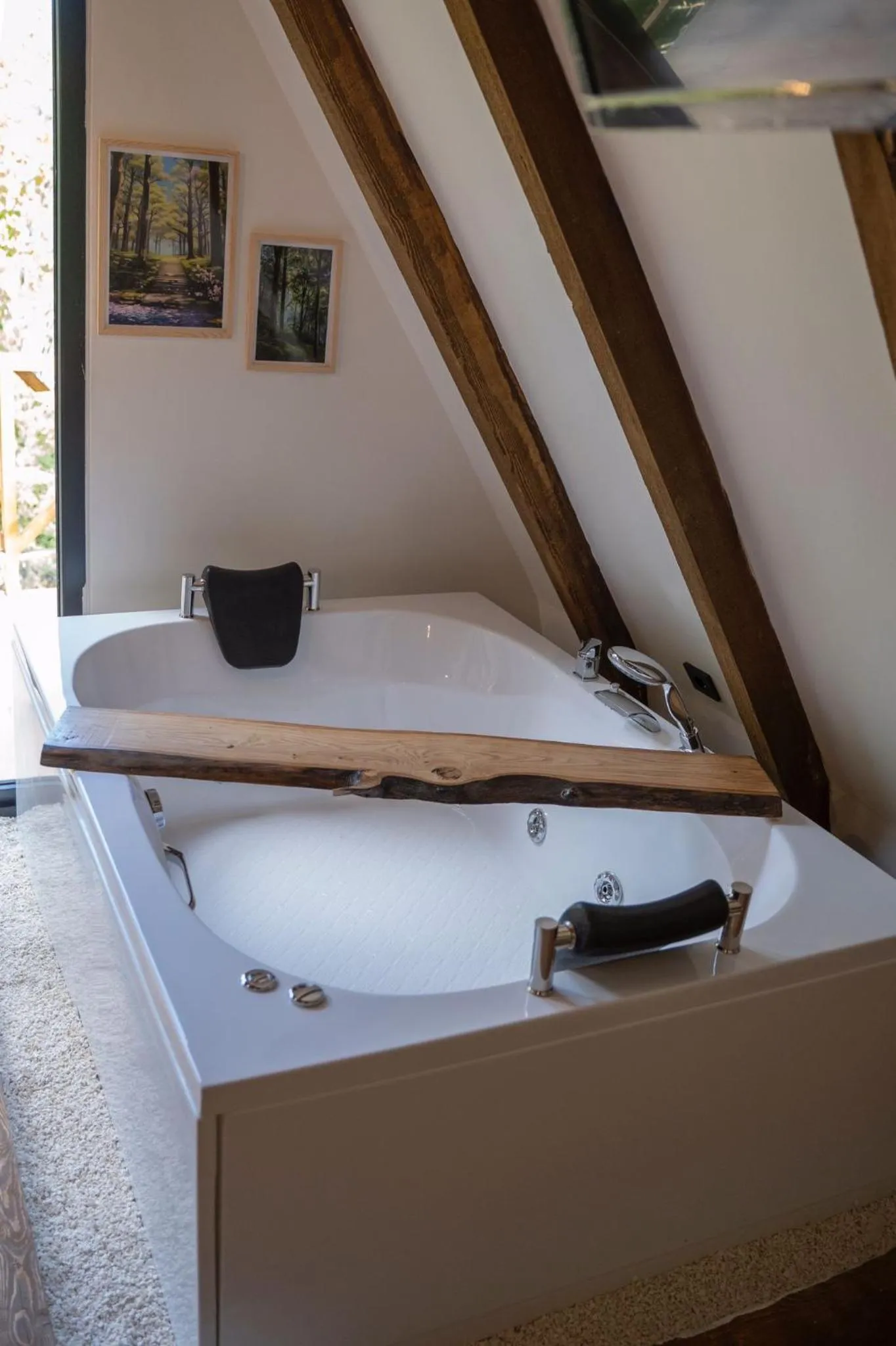 Bath in Montana Suite Bungalows