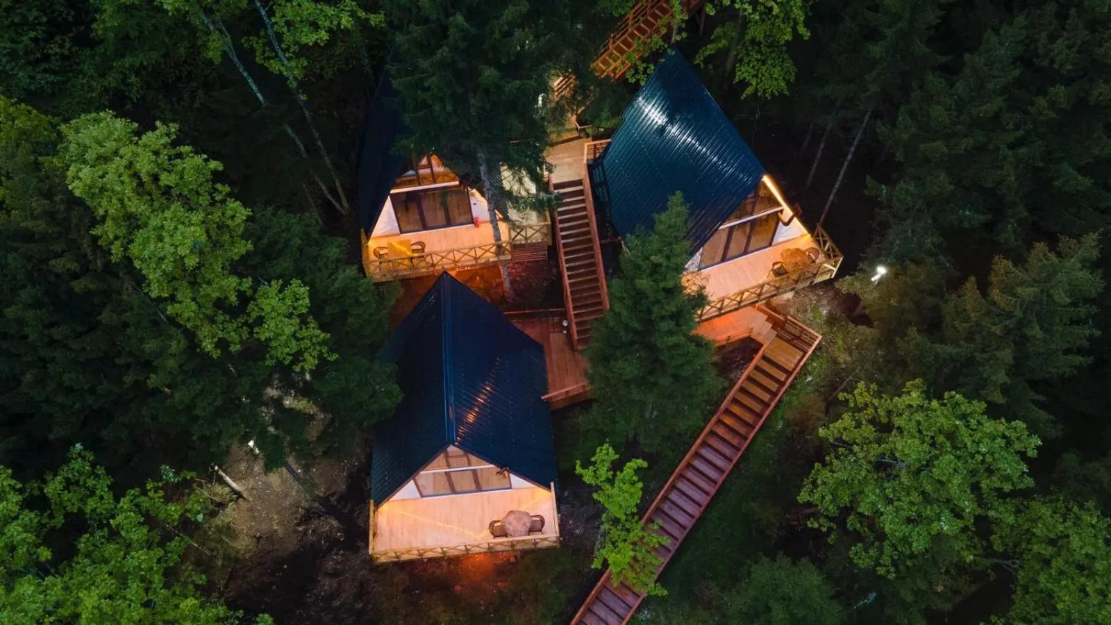 Property building in Montana Suite Bungalows