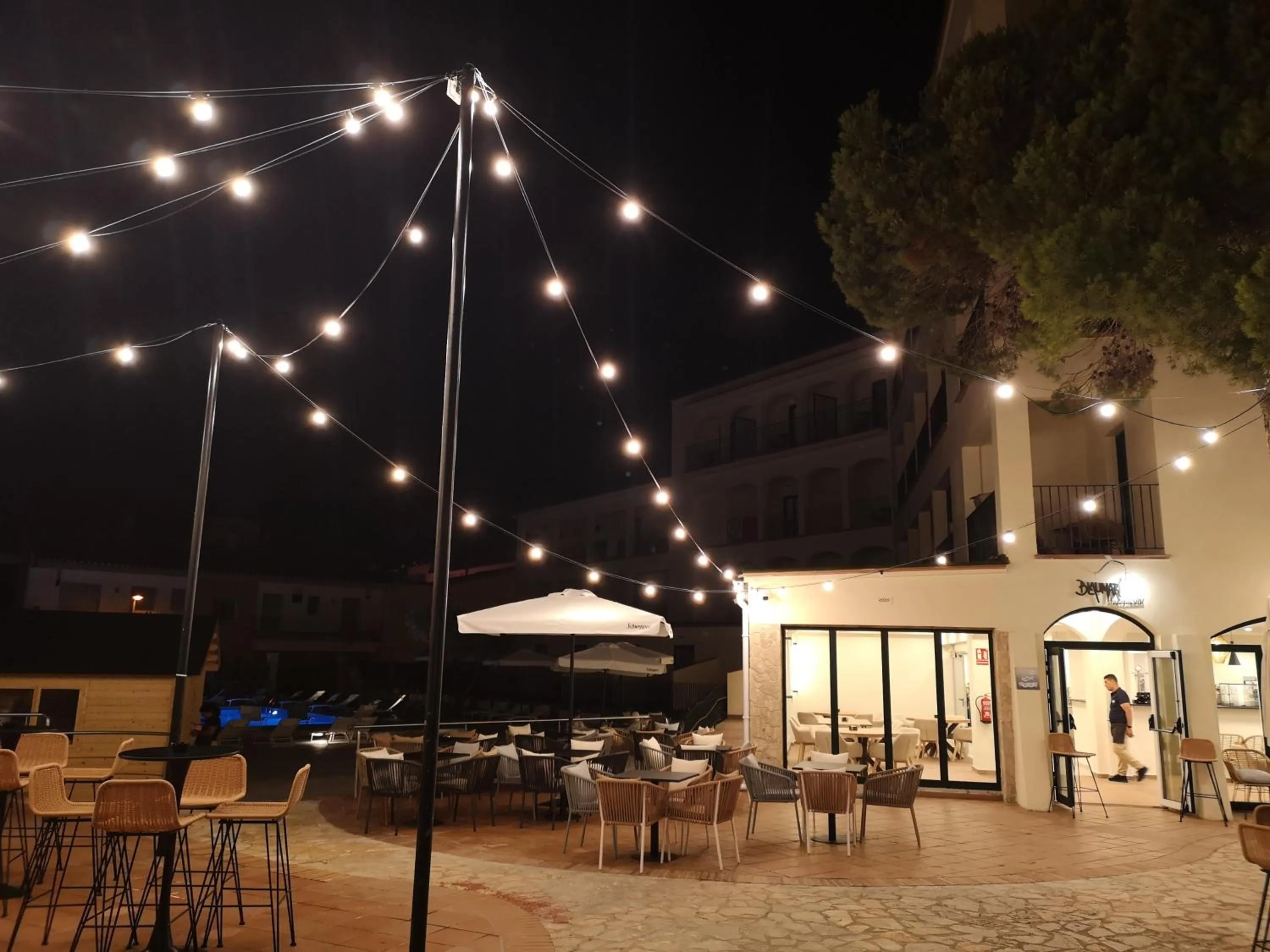 Patio in Hotel Coral Boutique by gaiarooms