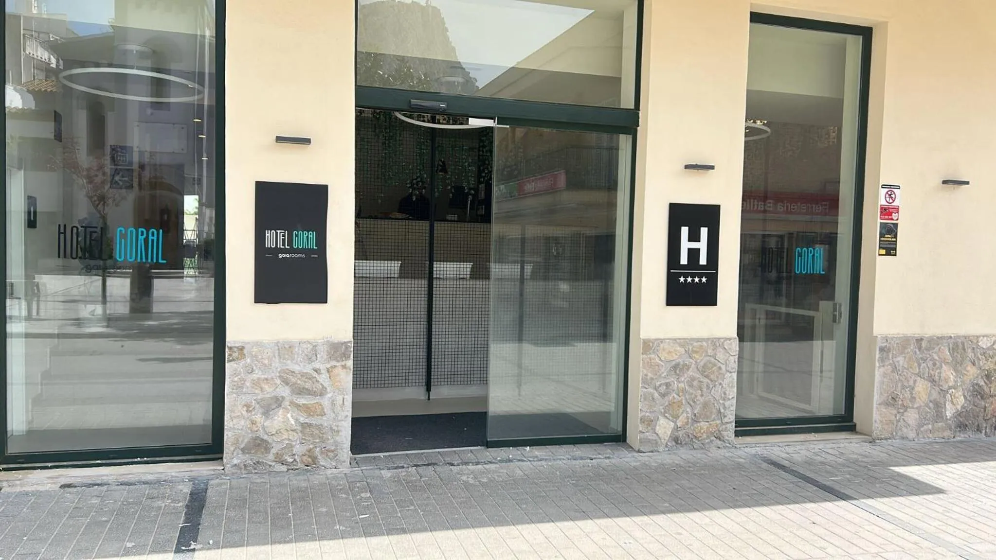 Facade/entrance in Hotel Coral Boutique by gaiarooms